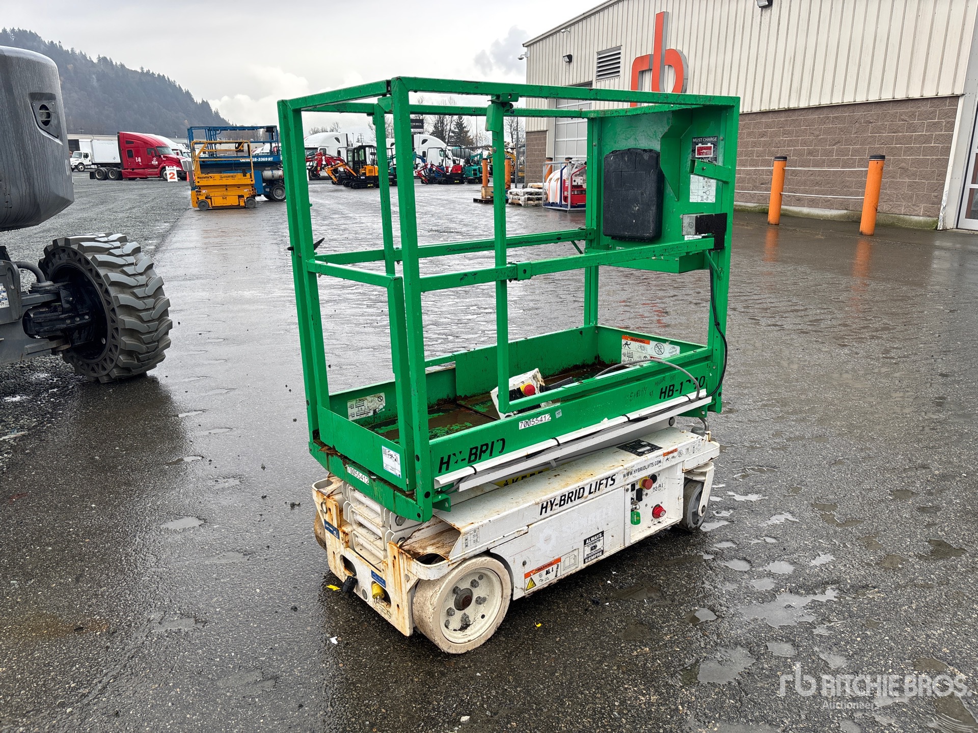 General Appearance with Picture, Right Rear Corner