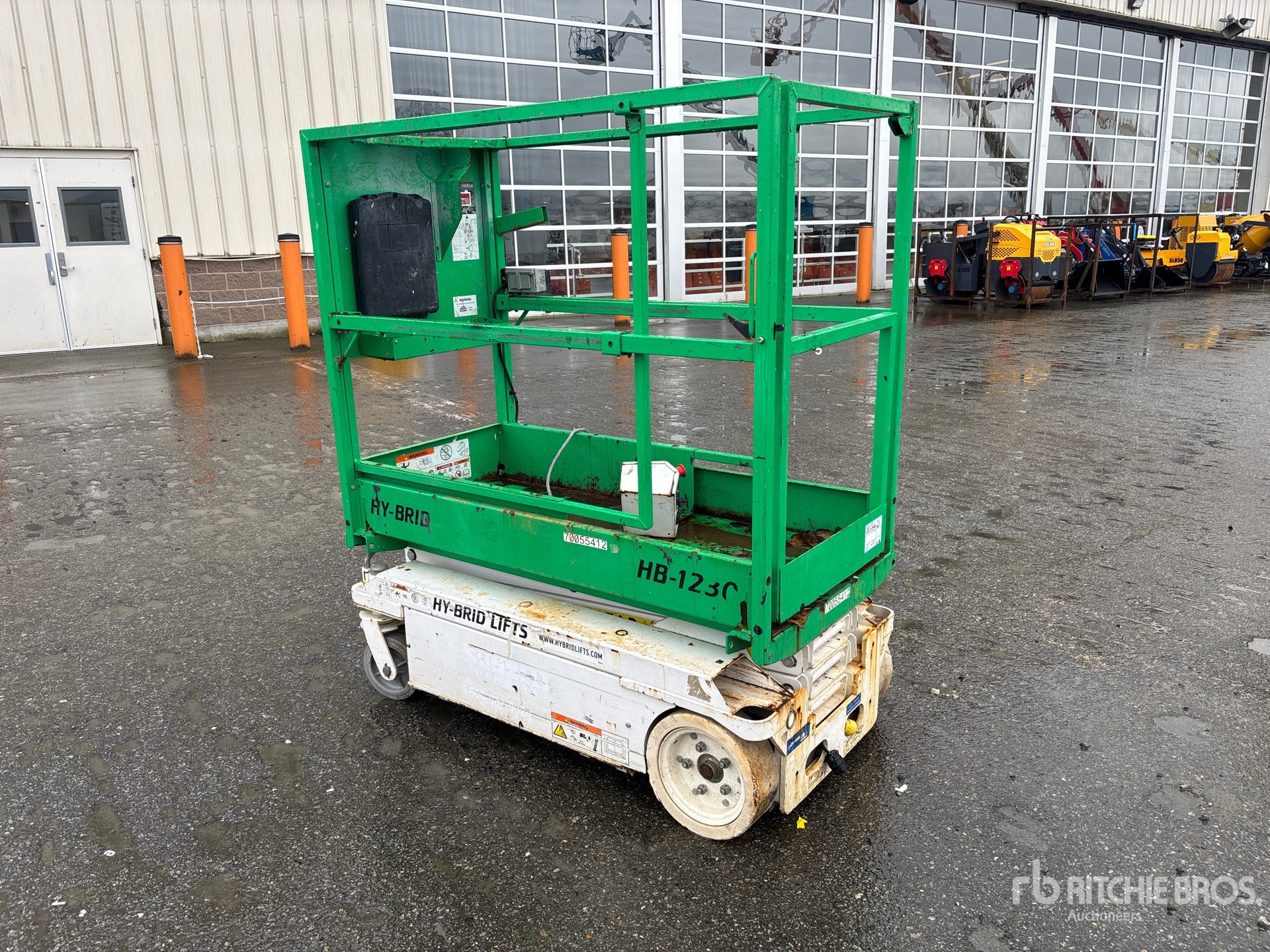 General Appearance with Picture, Left Rear Corner