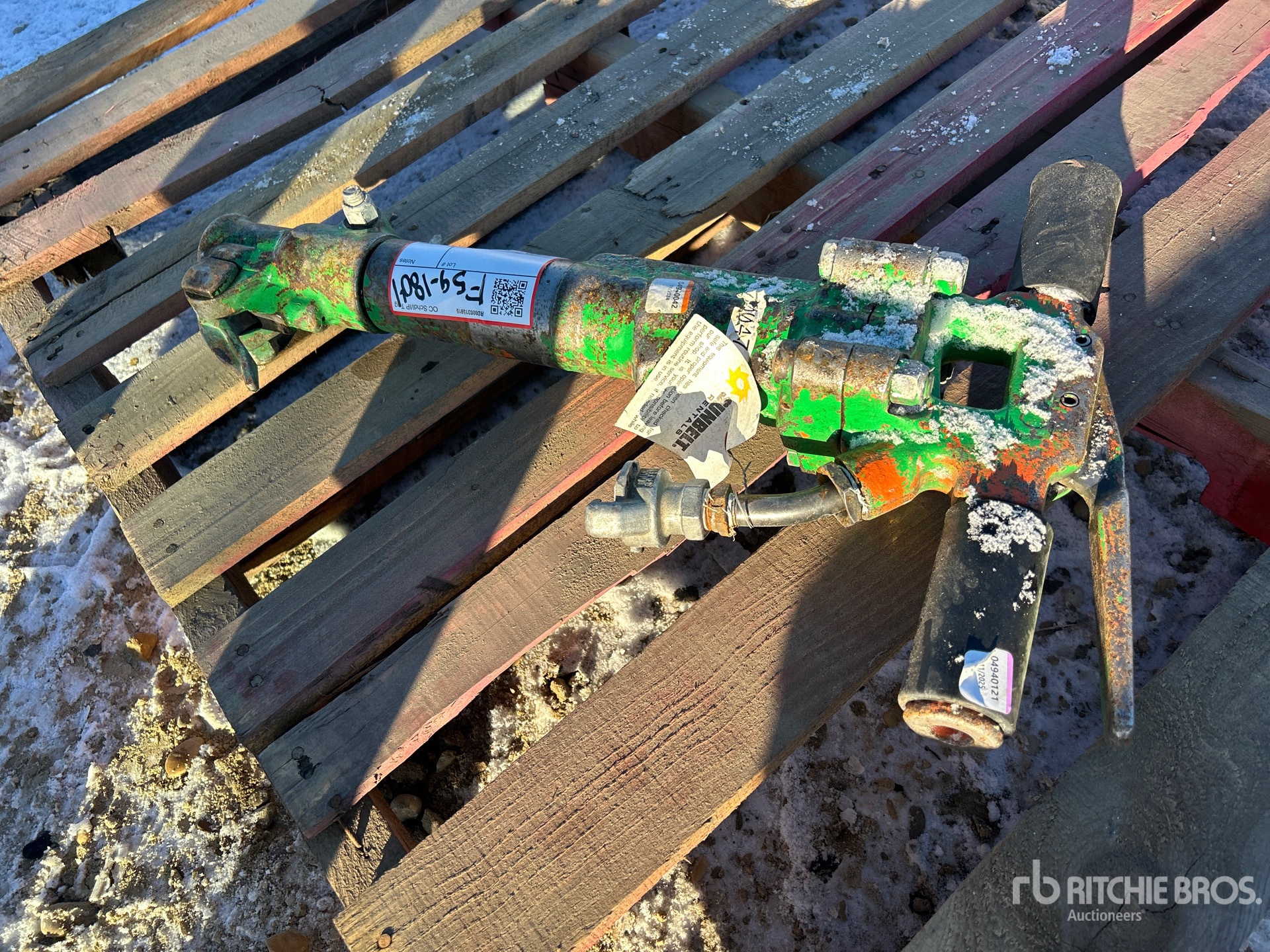 General Appearance with Bild, Ecke vorne rechts