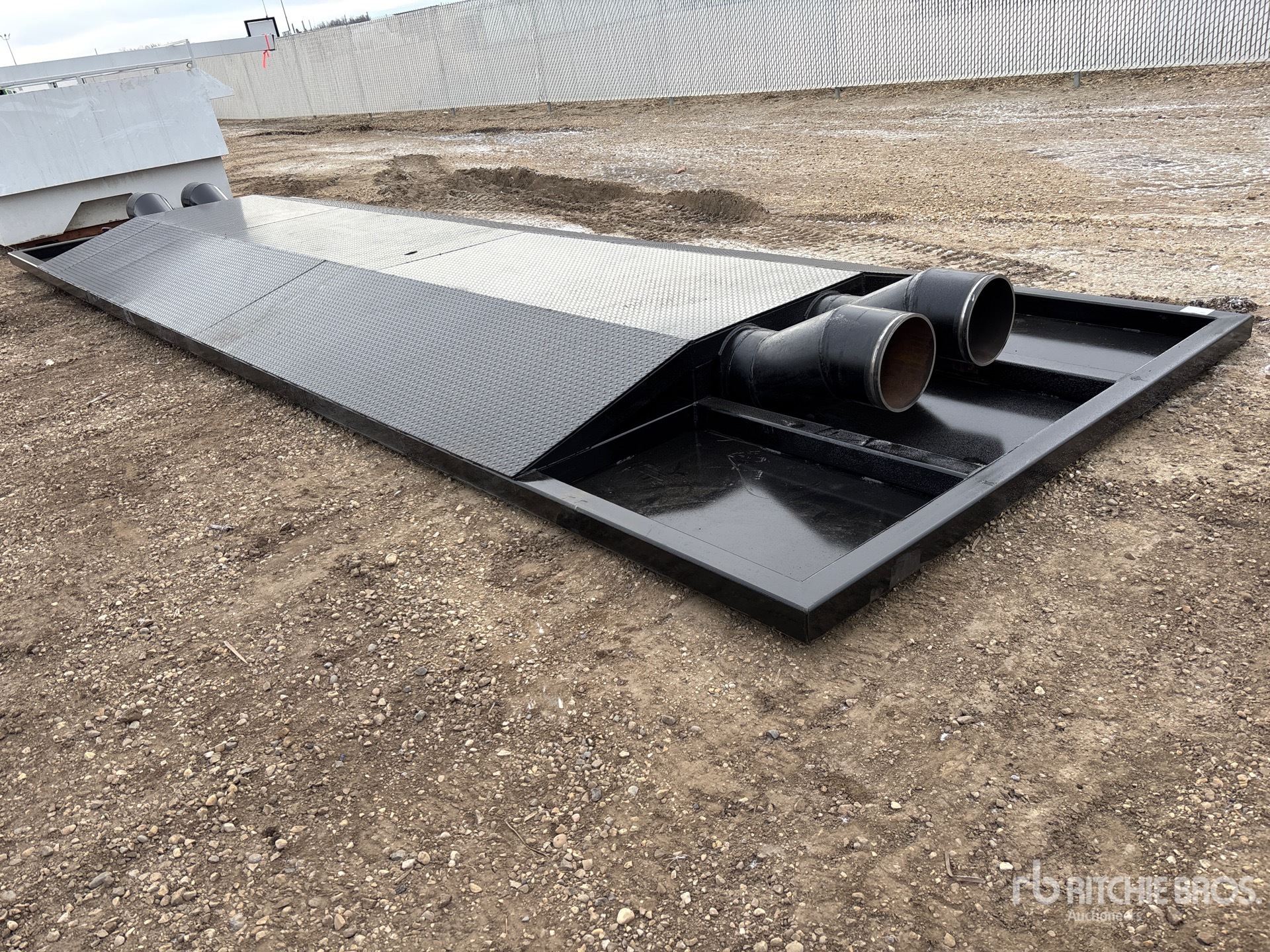 General Appearance with Foto, angolo anteriore destro