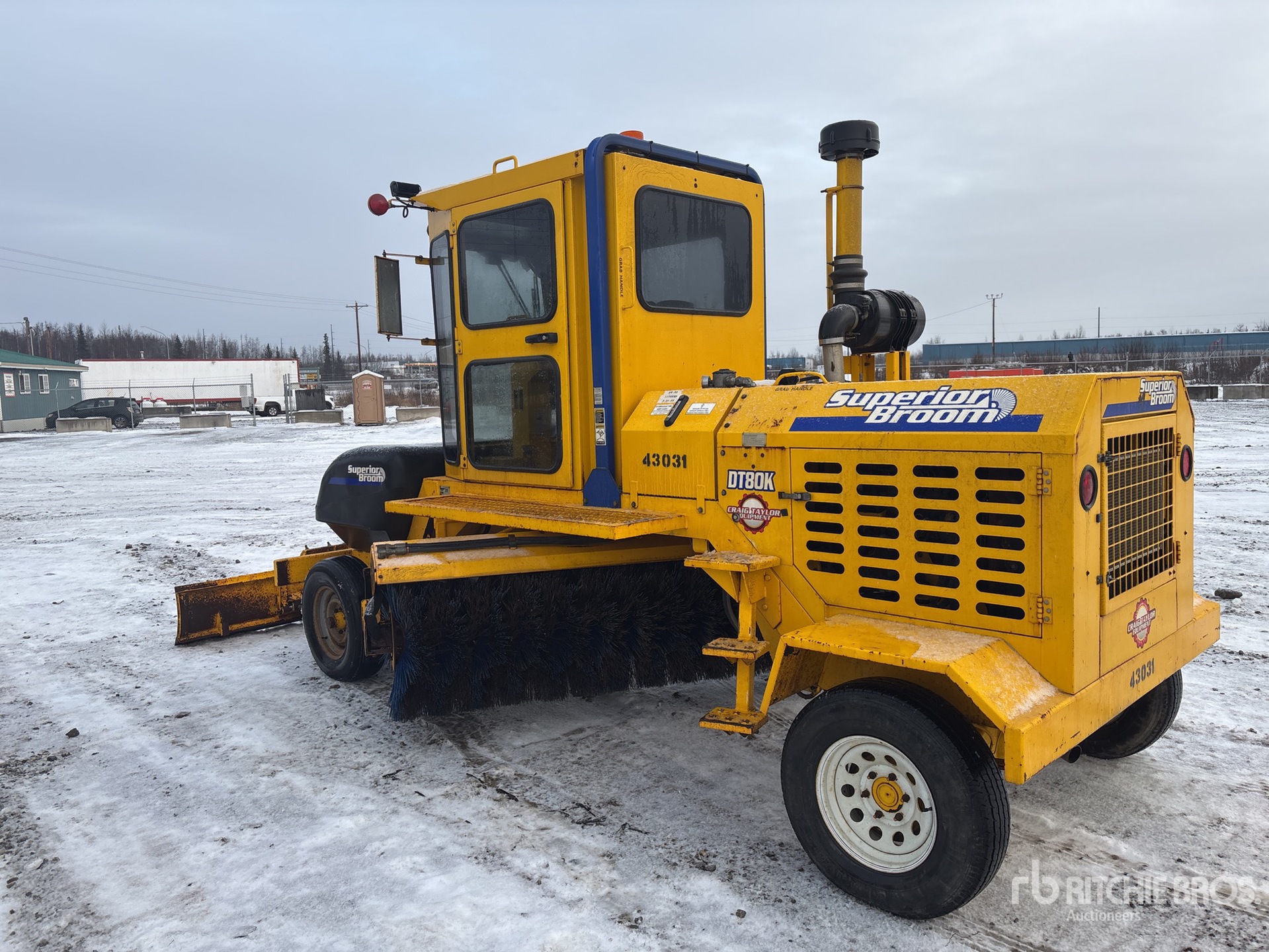 General Appearance with Bild, Ecke hinten links