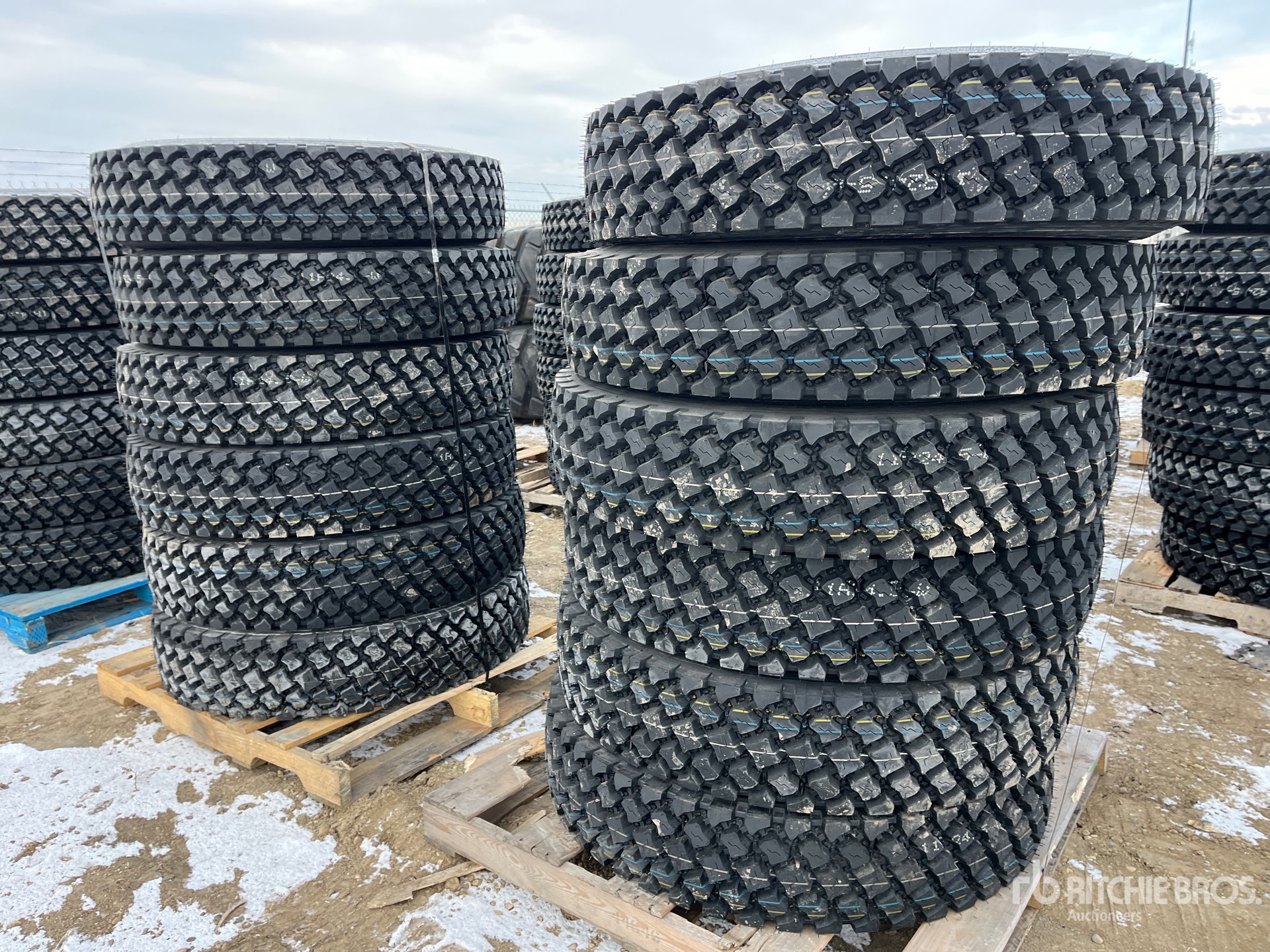 Aspect général with Image, coin avant droit