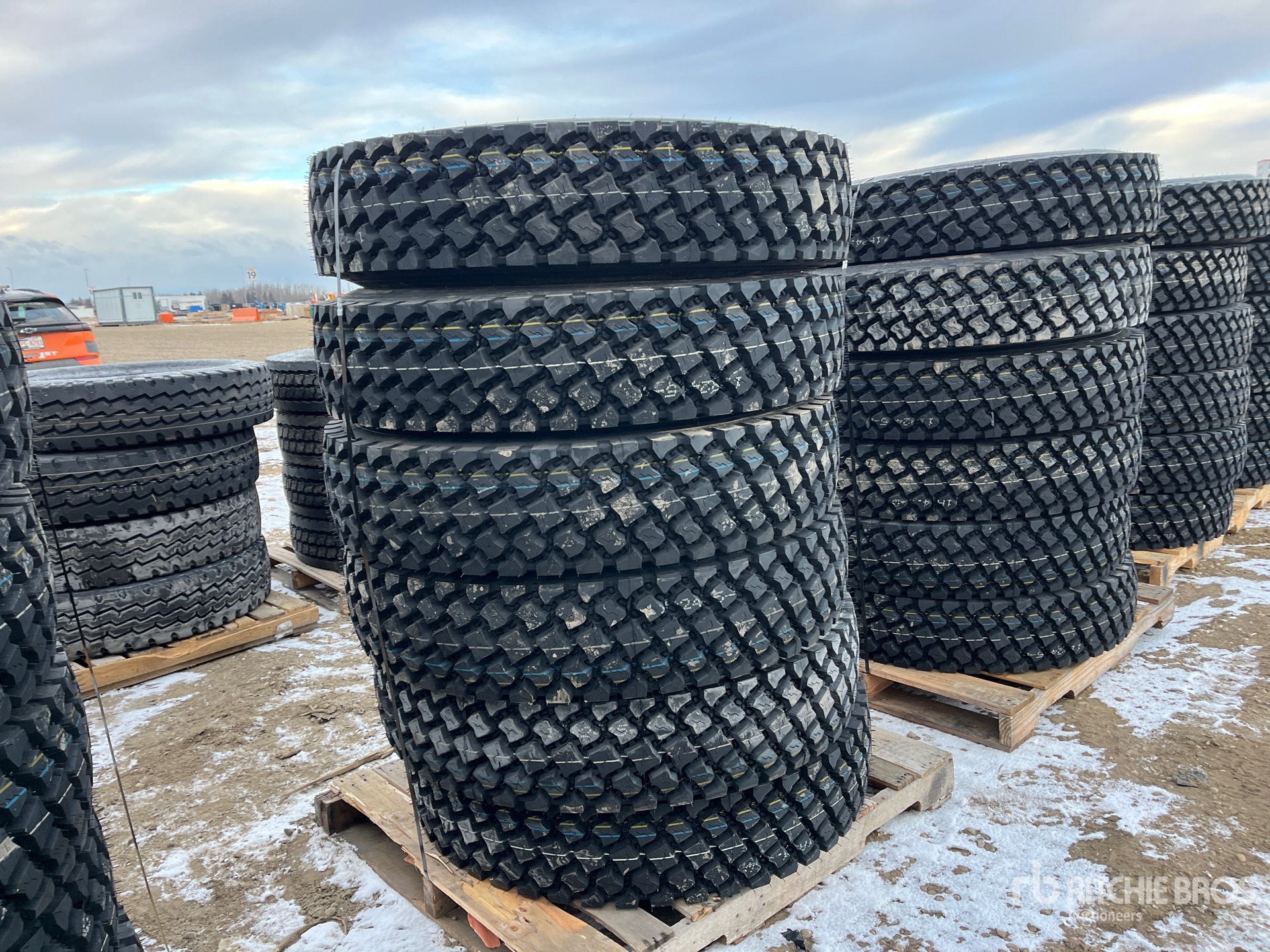 Aspect général with Image, coin arrière droit