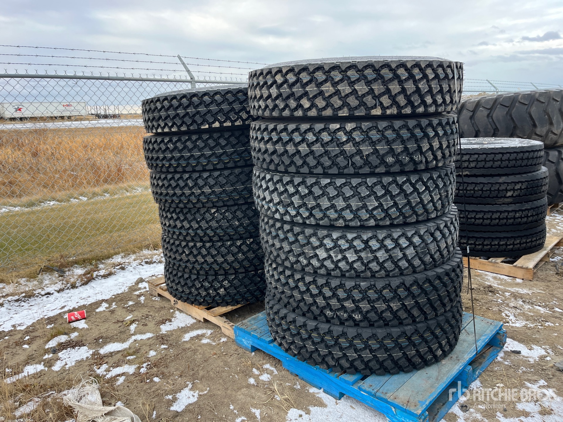 Aspect général with Image, coin avant droit