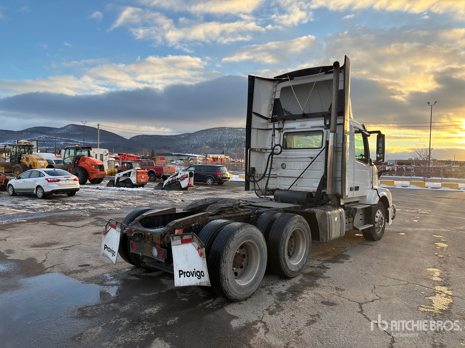 General Appearance with Image, coin arrière droit