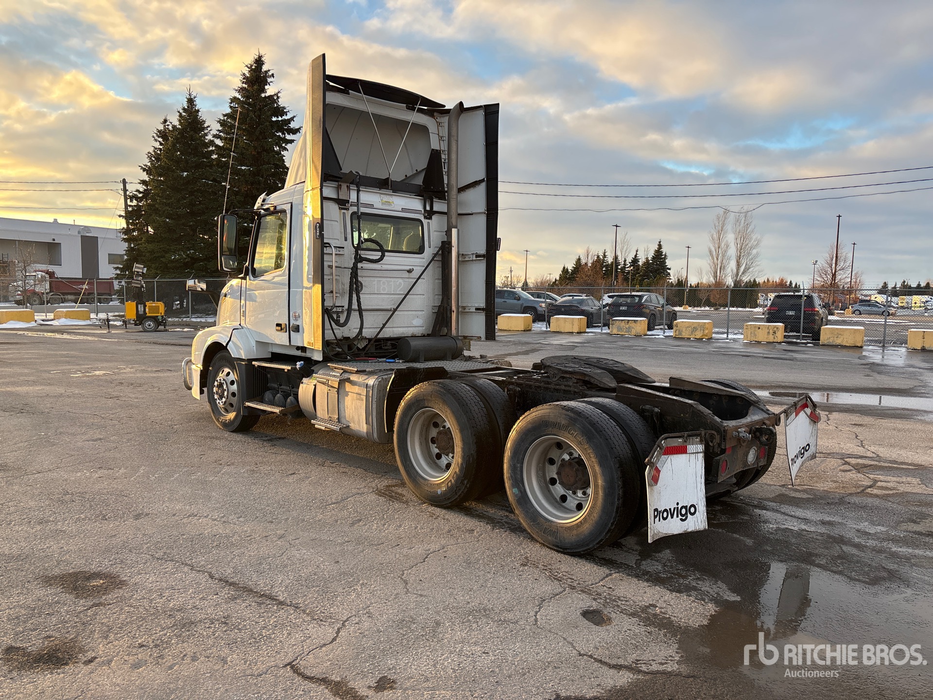 General Appearance with Image, coin arrière gauche