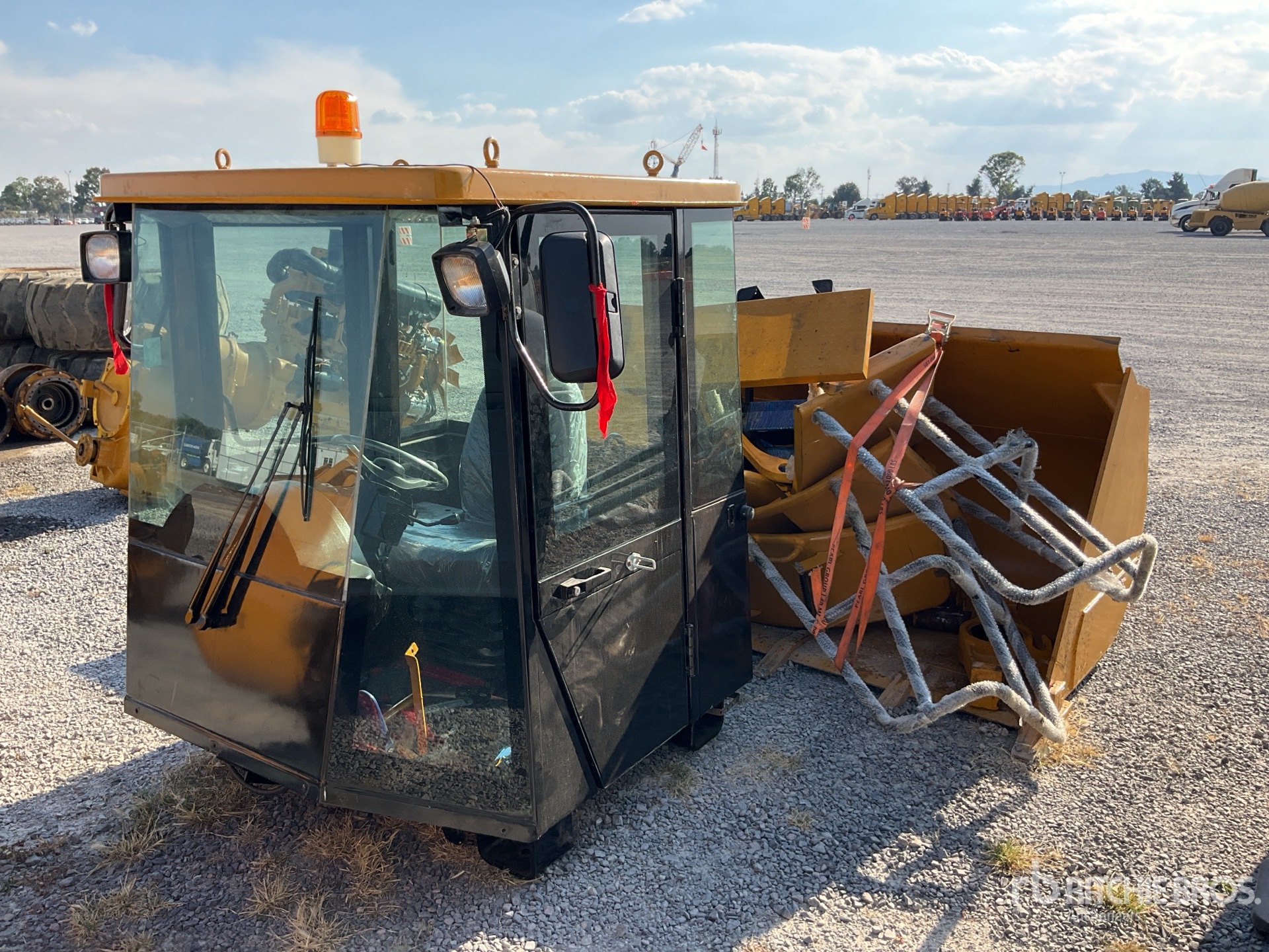 General Appearance with Imagen: esquina trasera derecha