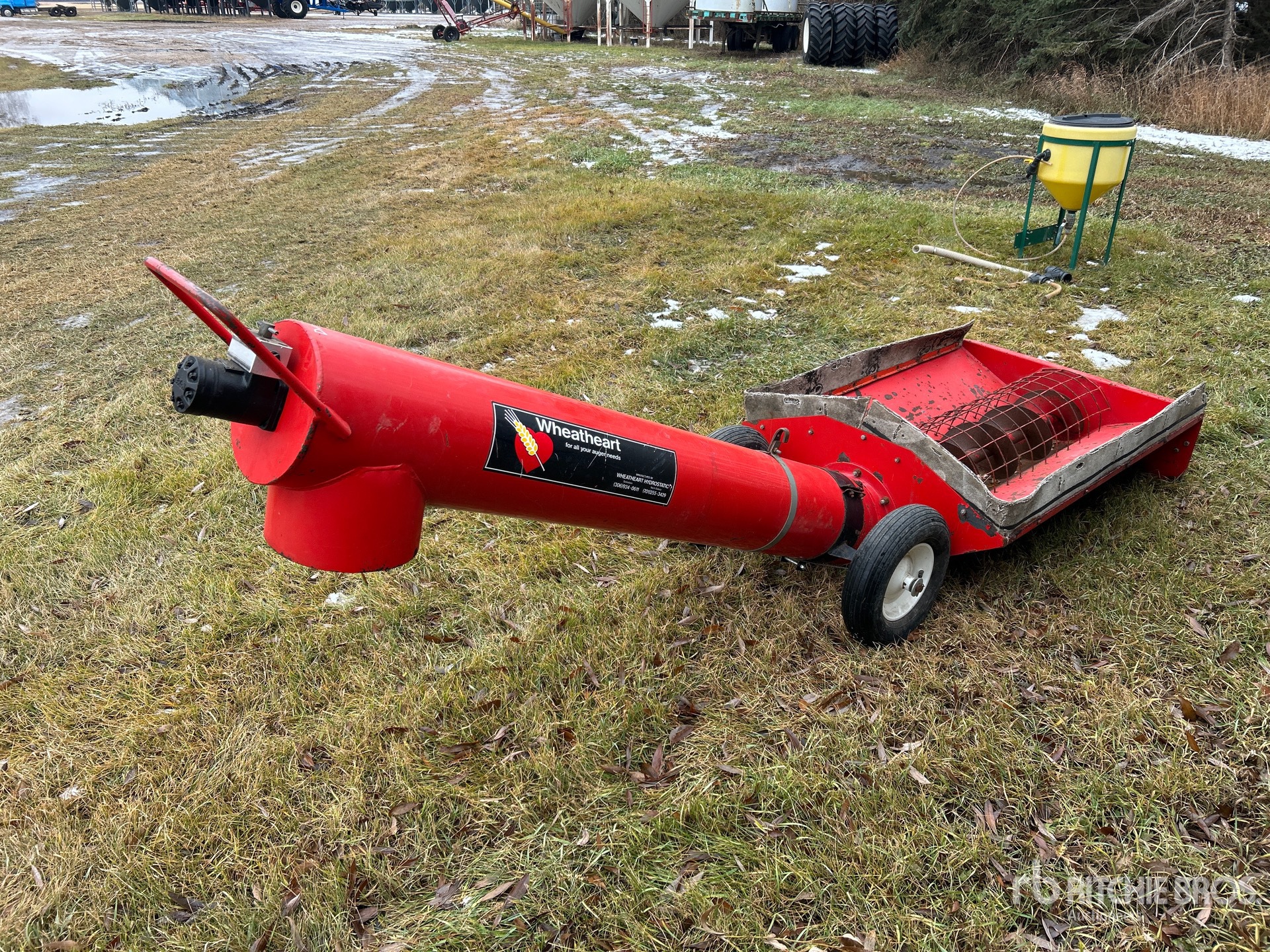 General Appearance with Bild, Ecke hinten rechts