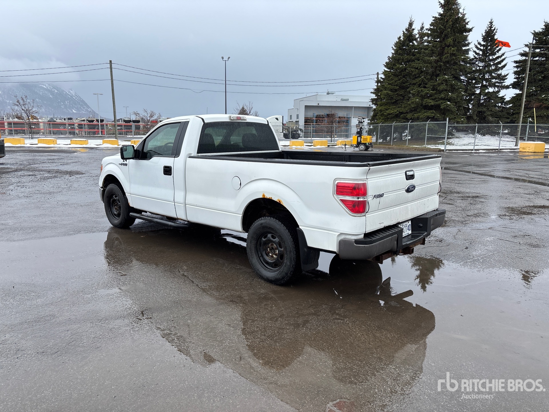 General Appearance with Picture, Left Rear Corner