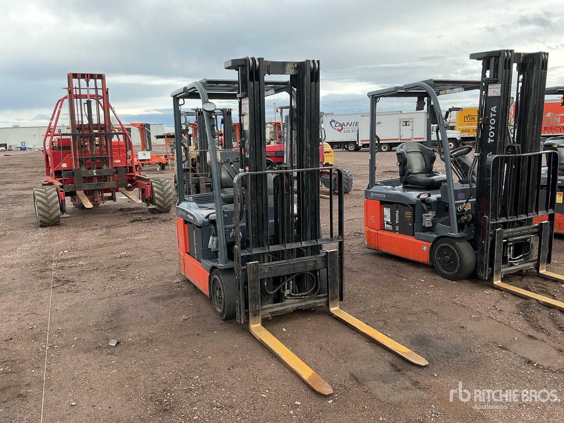 Aspect général with Image, coin avant droit