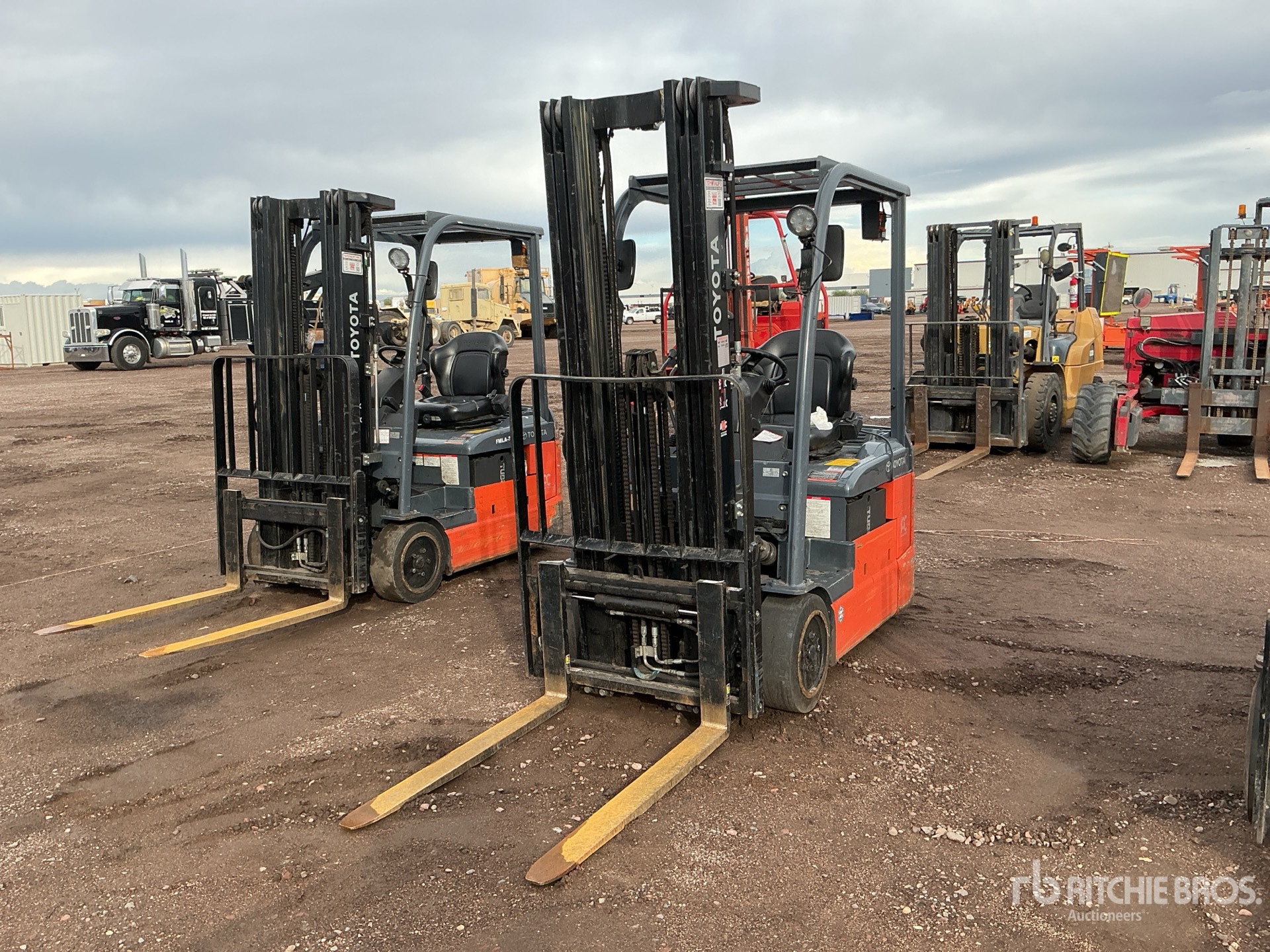 Aspect général with Image, coin avant gauche