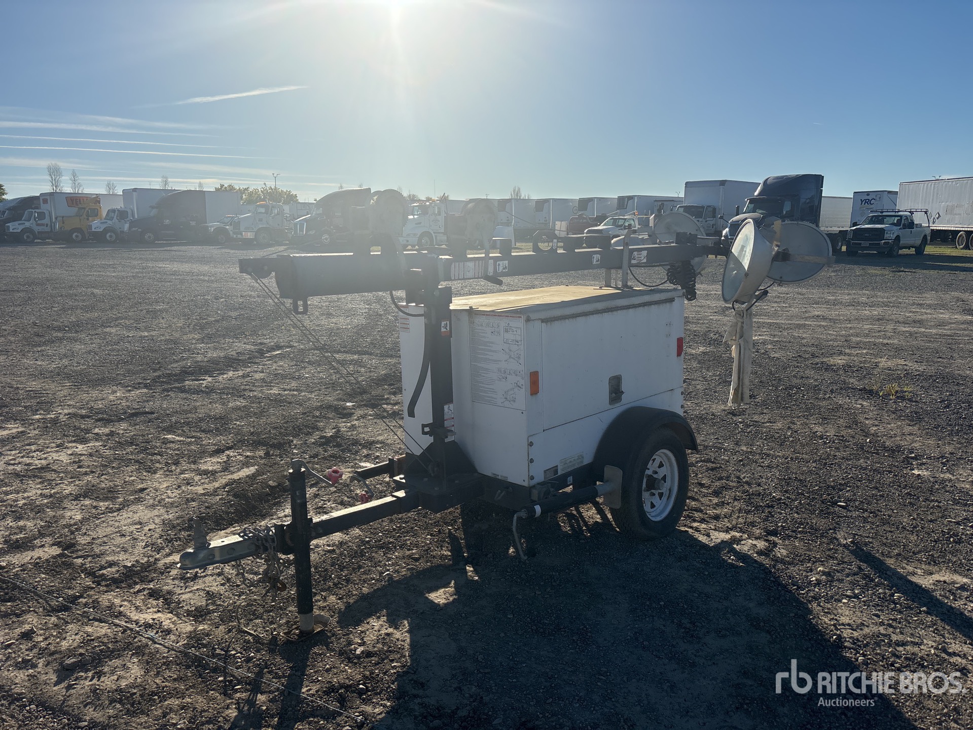 General Appearance with Bild, Ecke vorne links