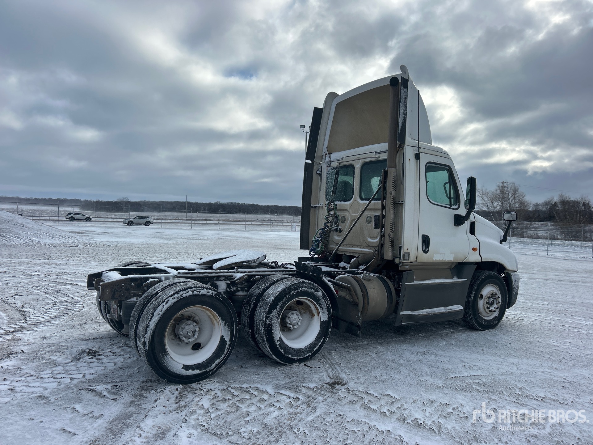 General Appearance with Bild, Ecke hinten rechts