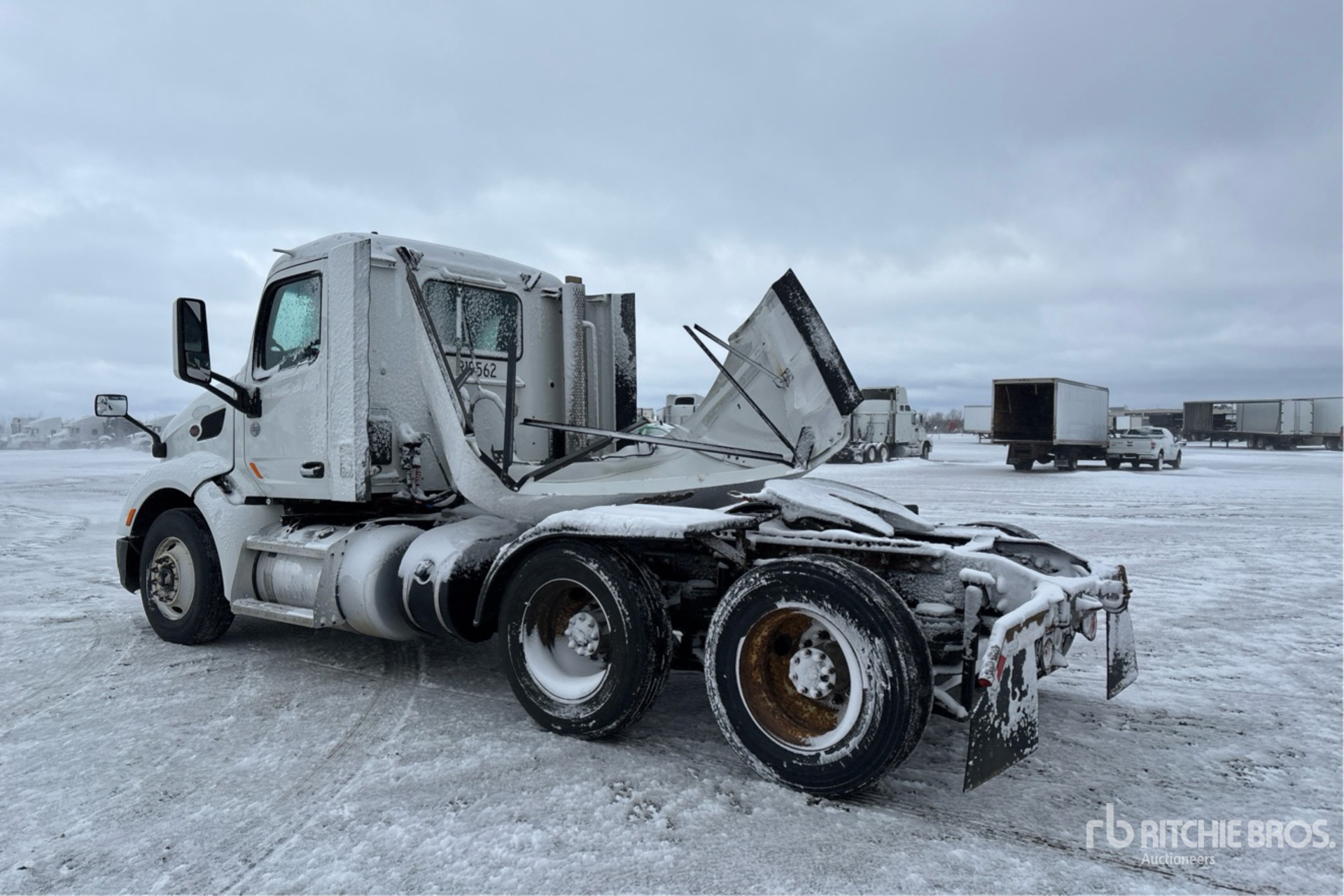 General Appearance with Picture, Left Rear Corner