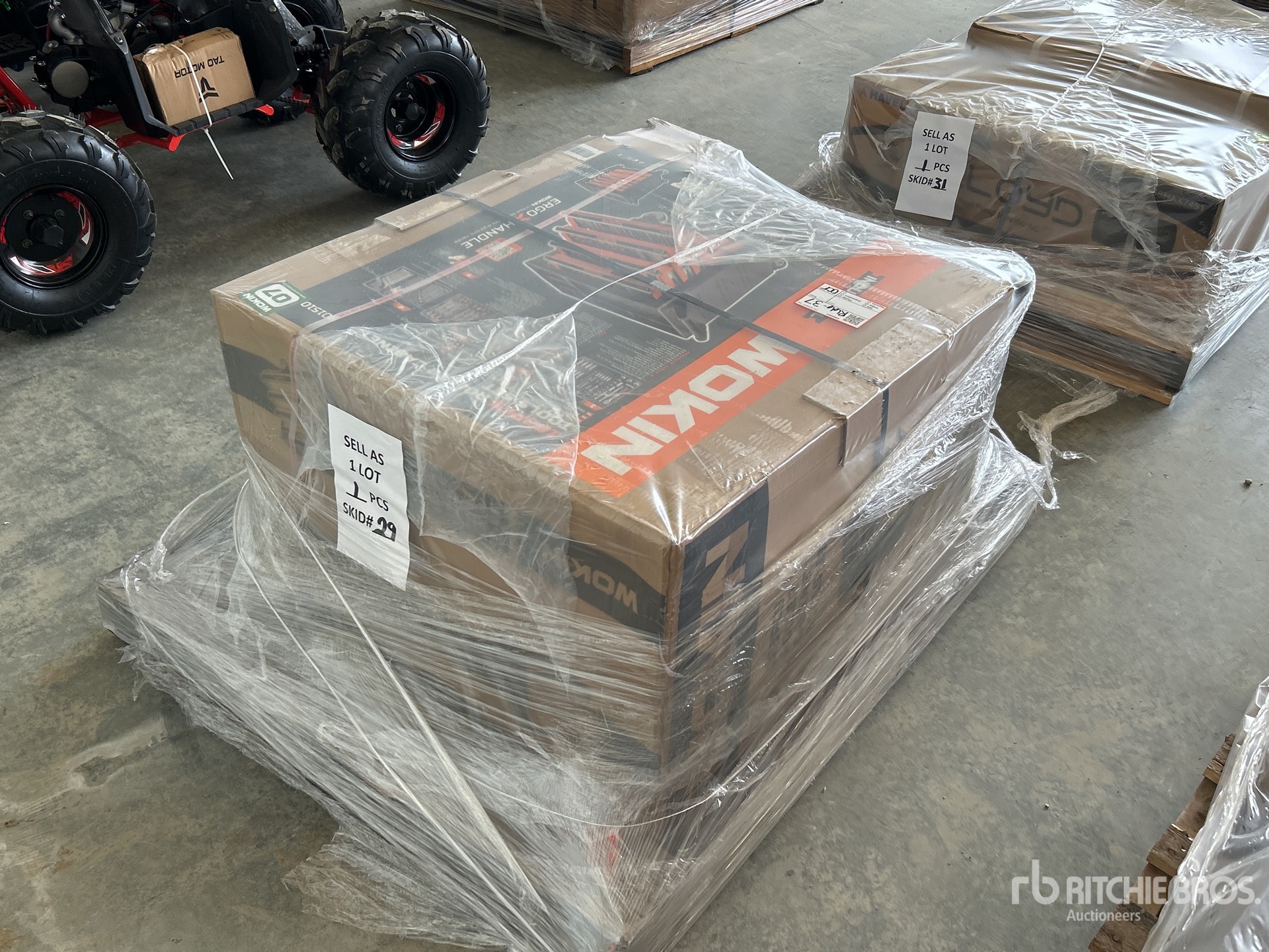 General Appearance with Foto, angolo anteriore sinistro