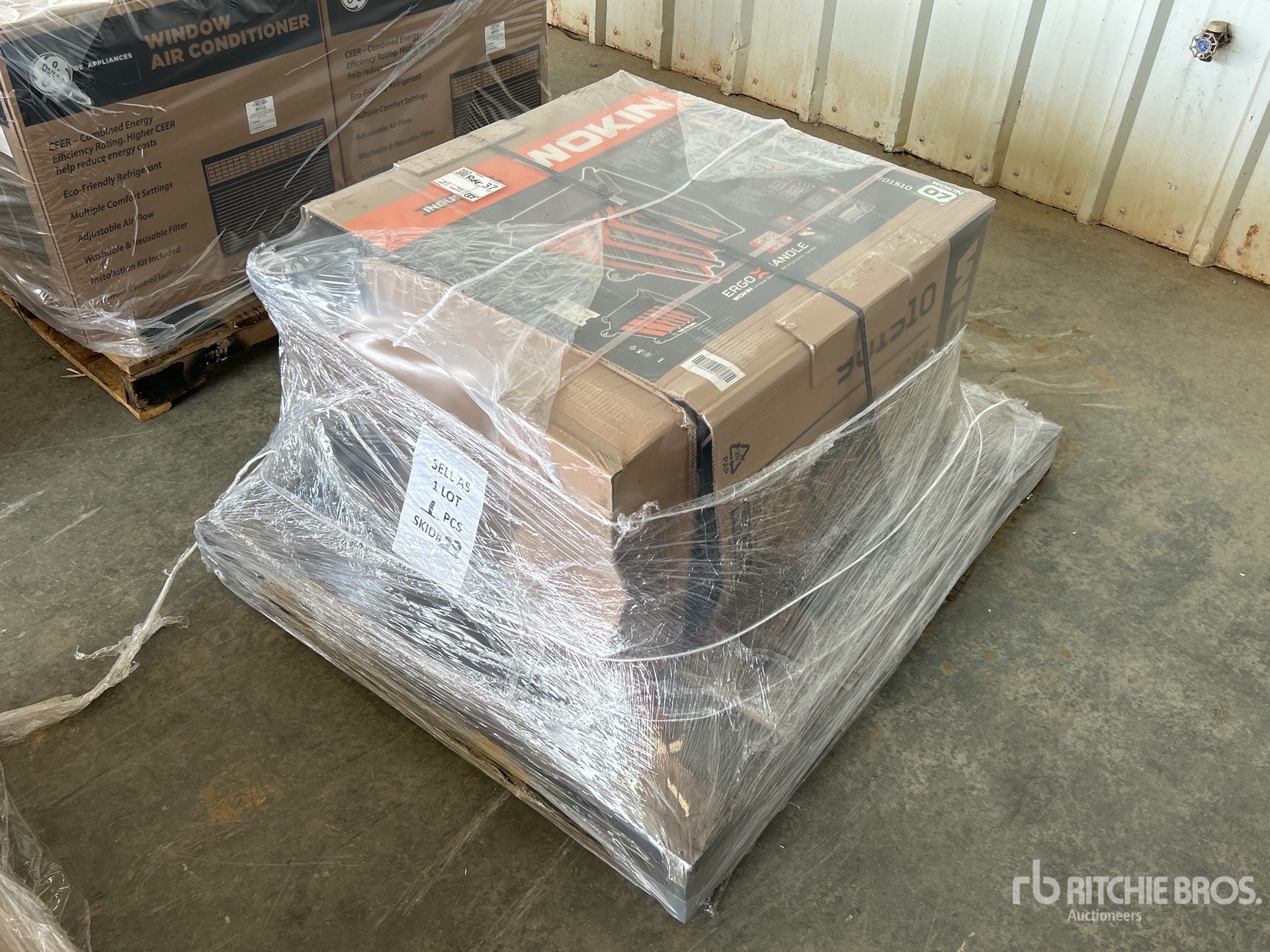 General Appearance with Foto, angolo anteriore sinistro