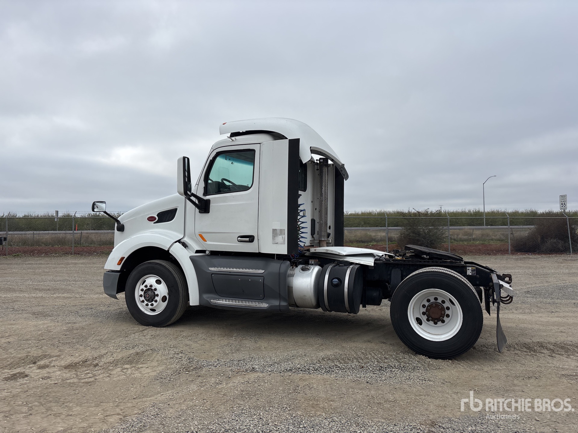 General Appearance with Imagen: esquina trasera izquierda