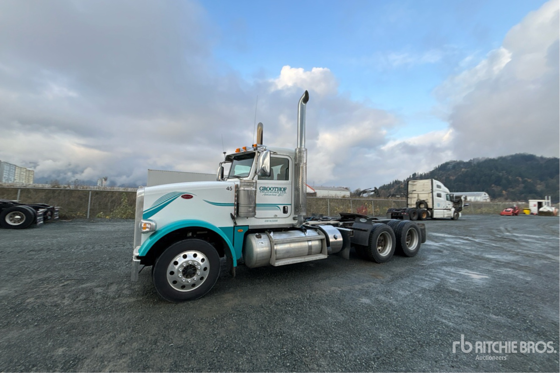 General Appearance with Picture, Left Front Corner