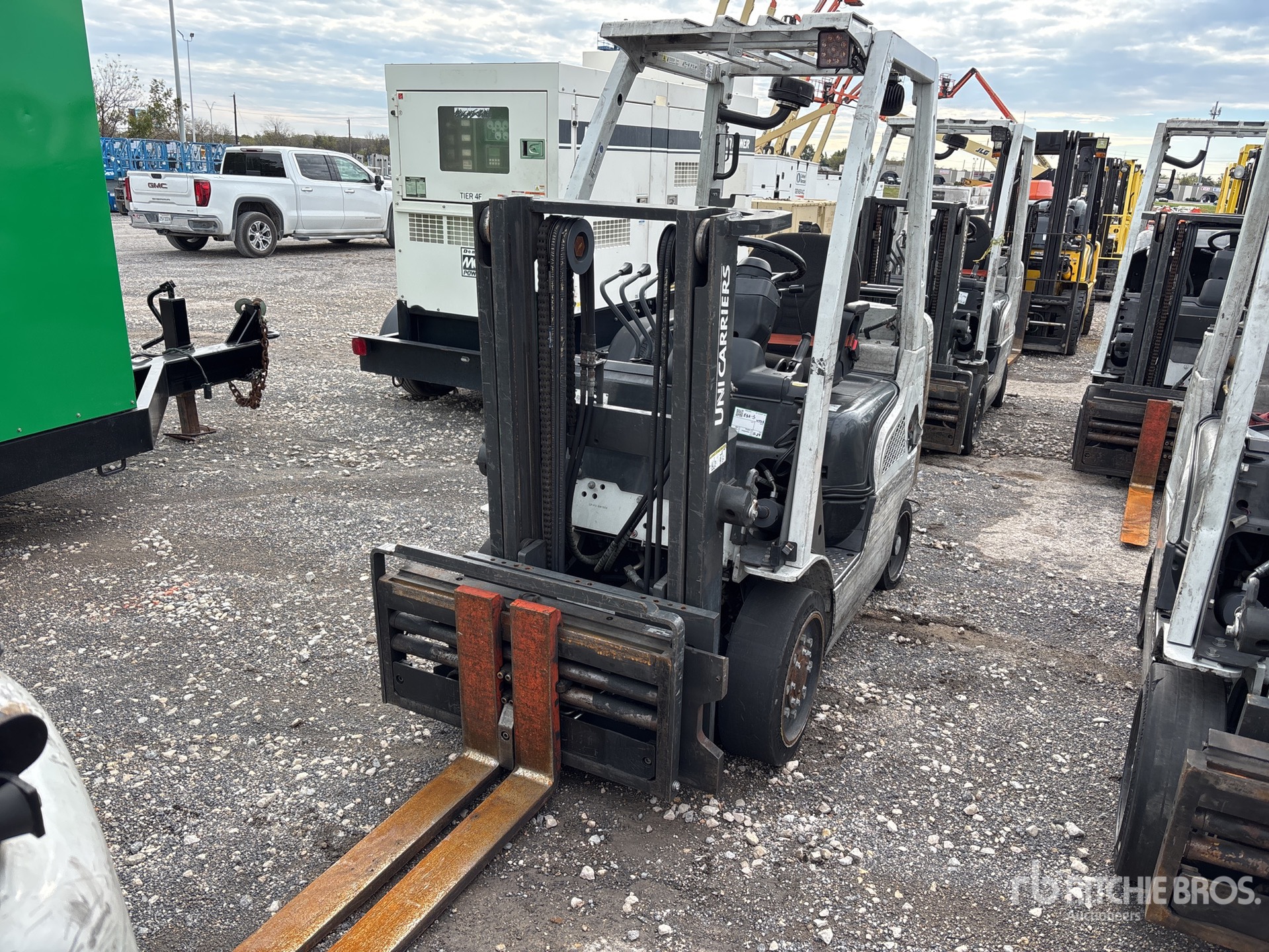 General Appearance with Featured Photo