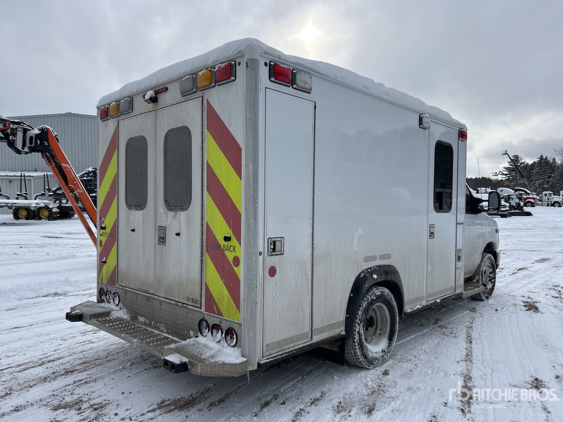 General Appearance with Picture, Right Rear Corner