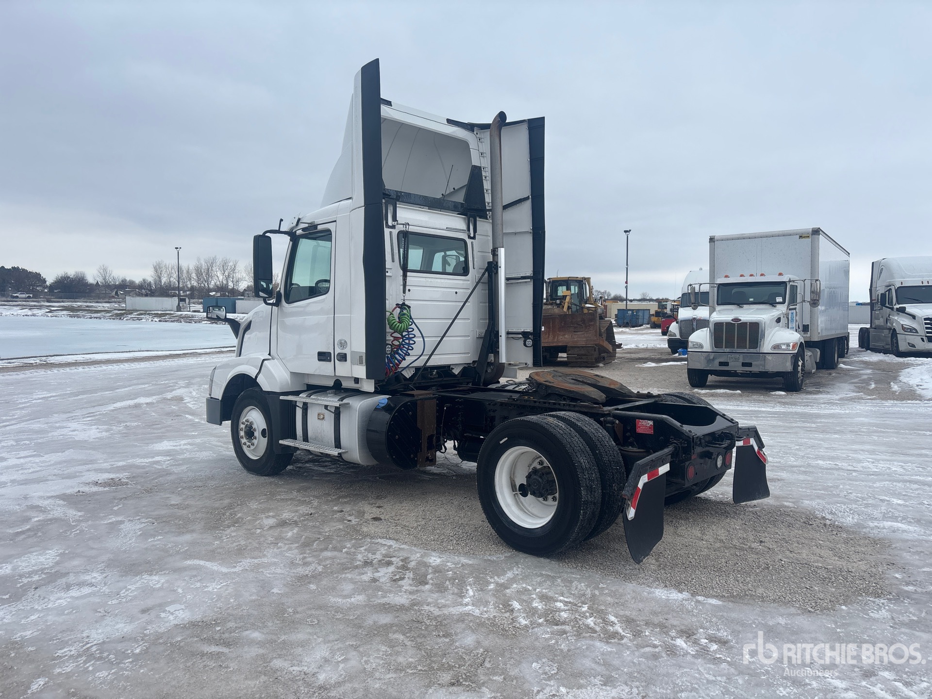 Aspect général with Image, coin arrière gauche