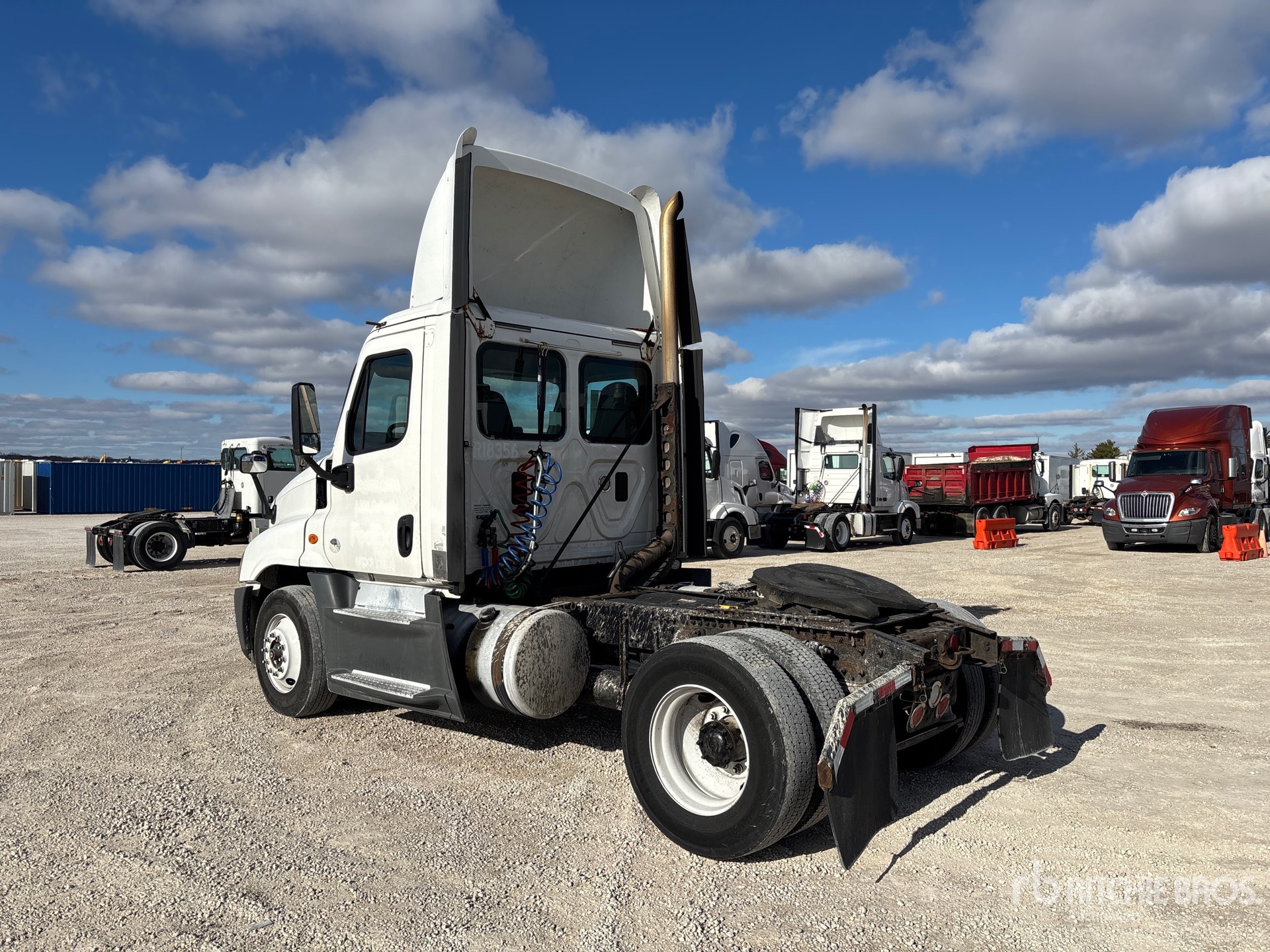 General Appearance with Imagen: esquina trasera izquierda