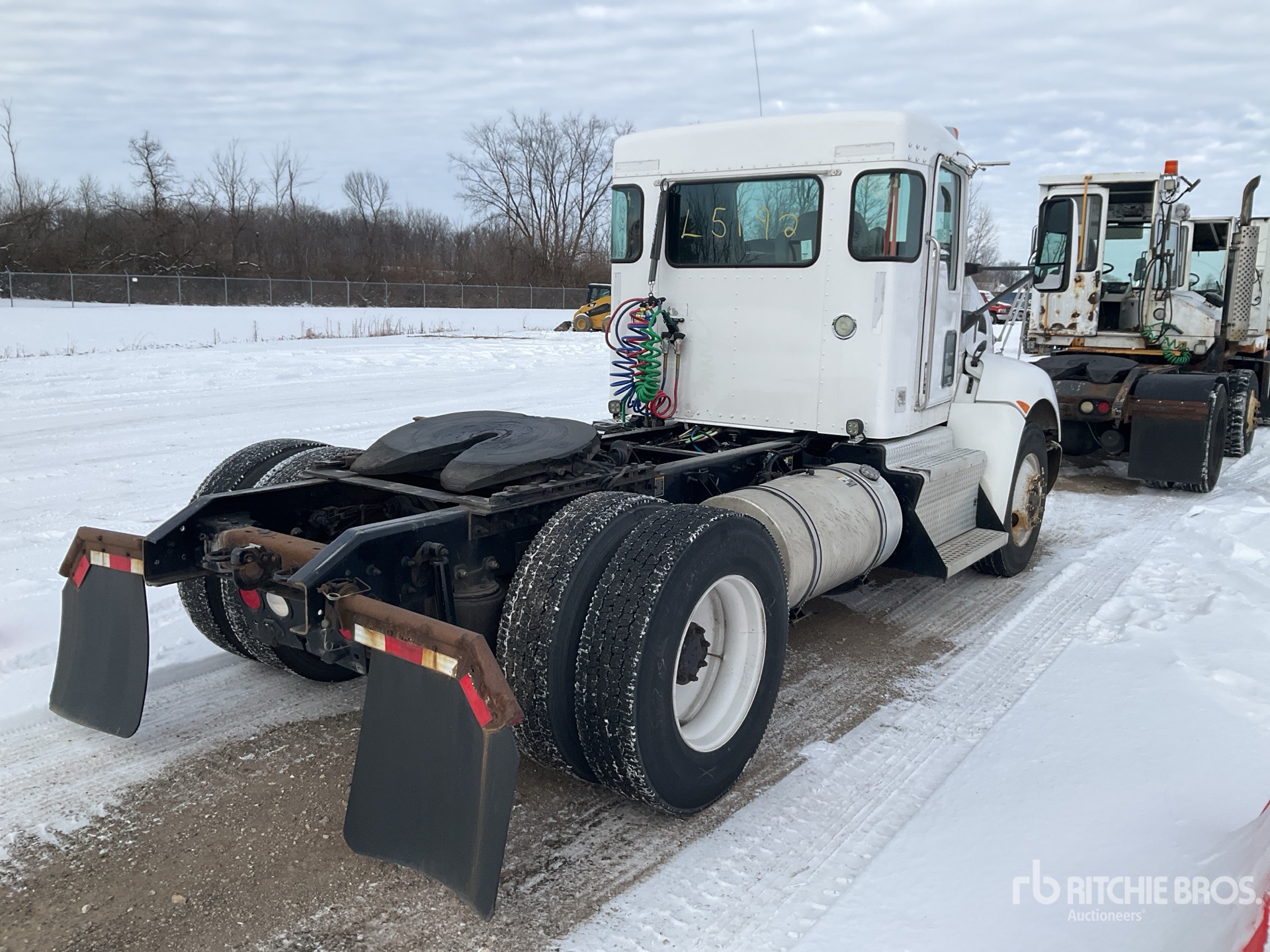 General Appearance with Foto, angolo anteriore sinistro