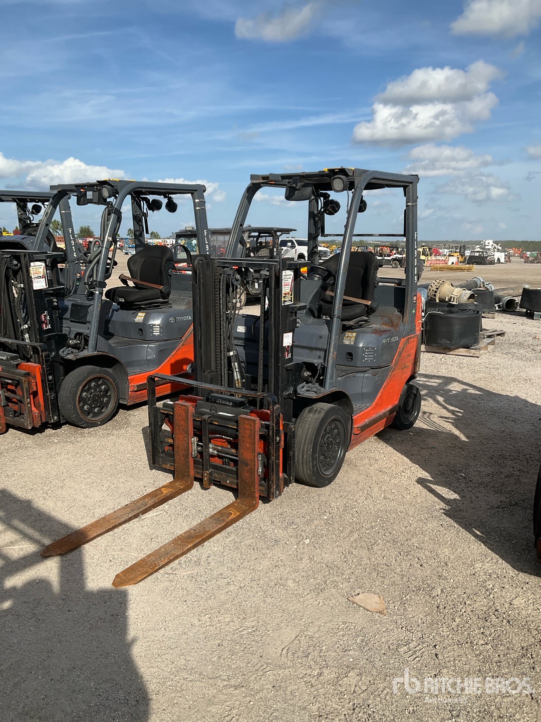 General Appearance with Featured Photo