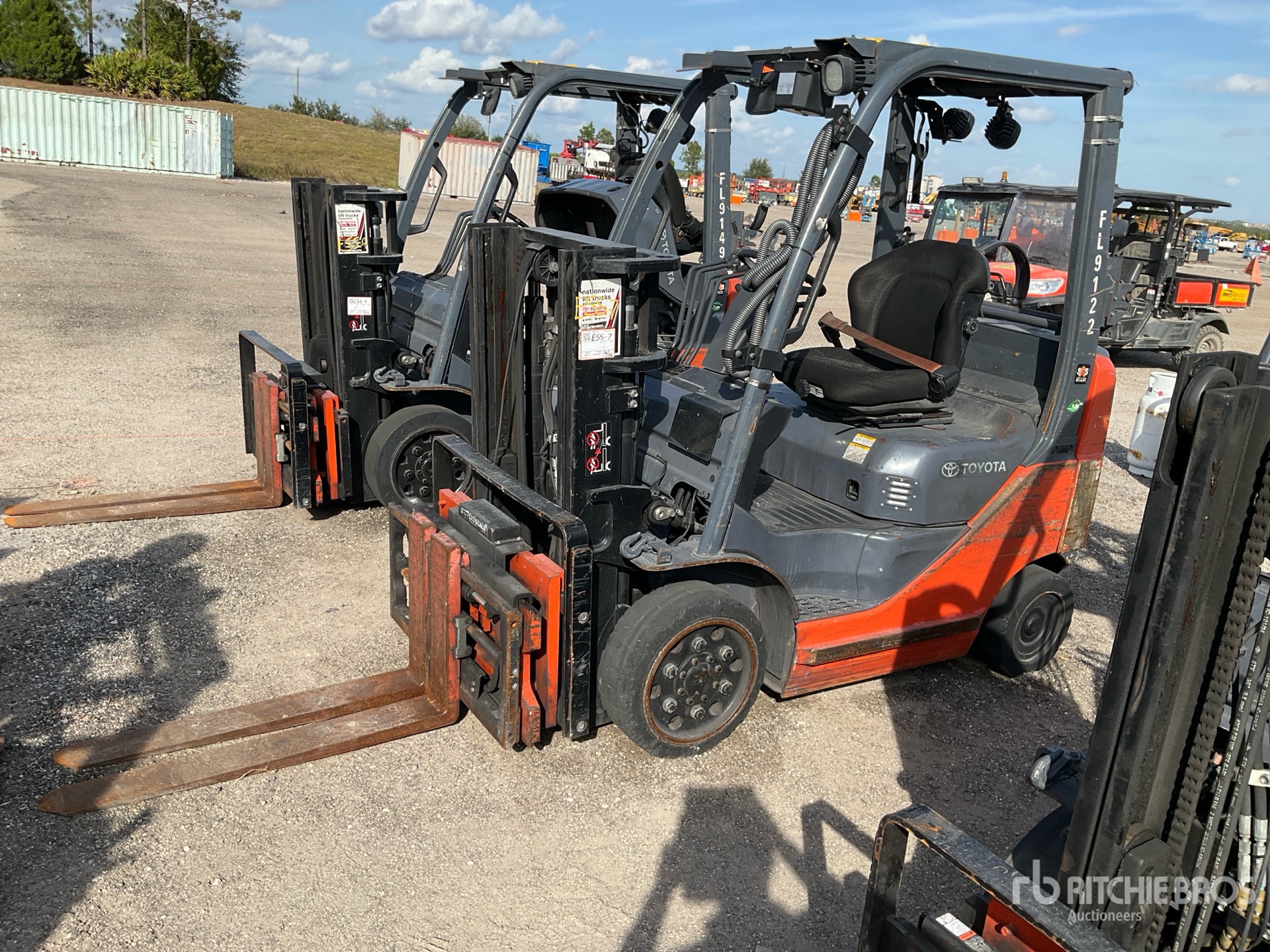 General Appearance with Picture, Left Front Corner