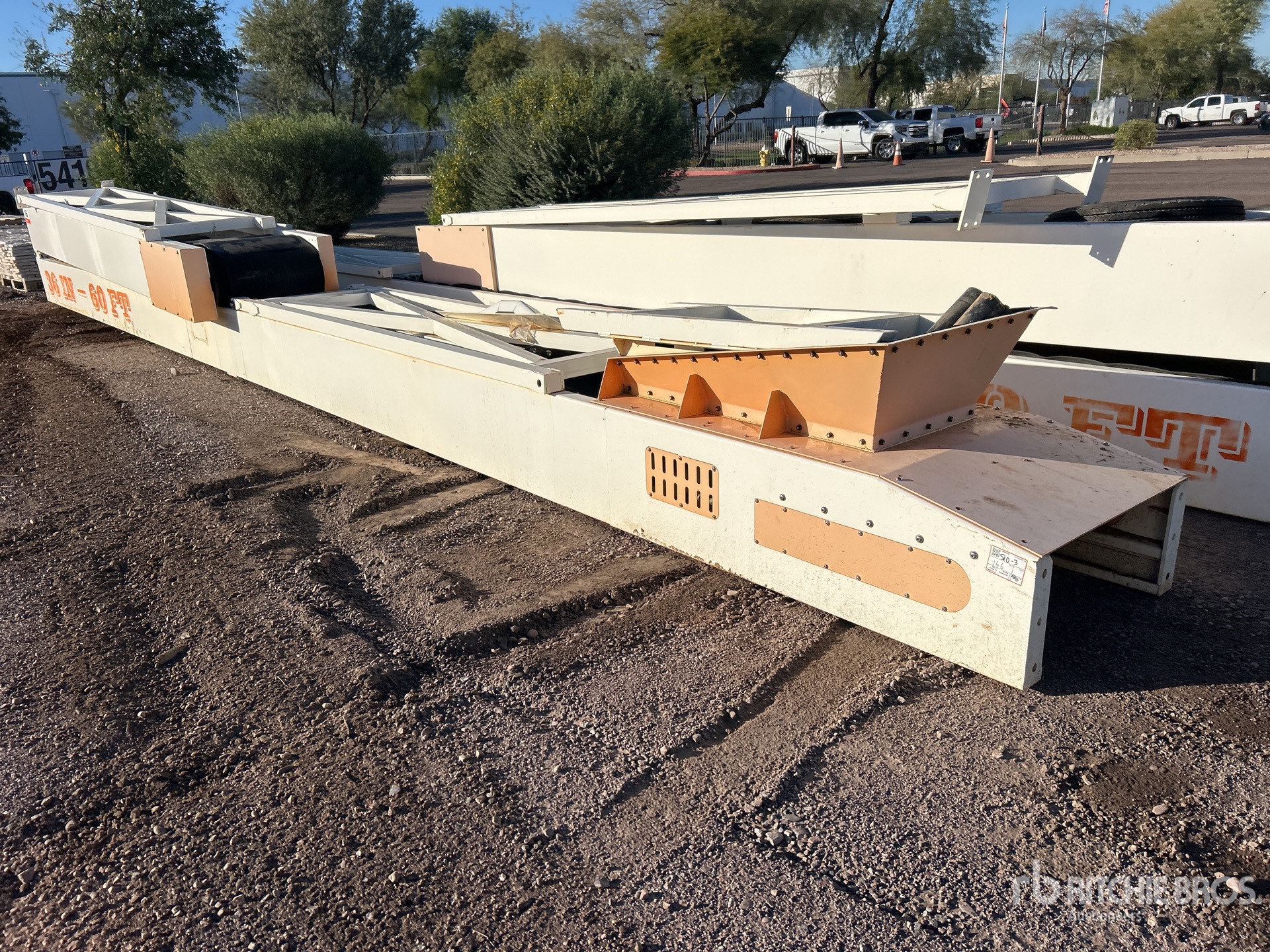 General Appearance with Imagen: esquina delantera izquierda