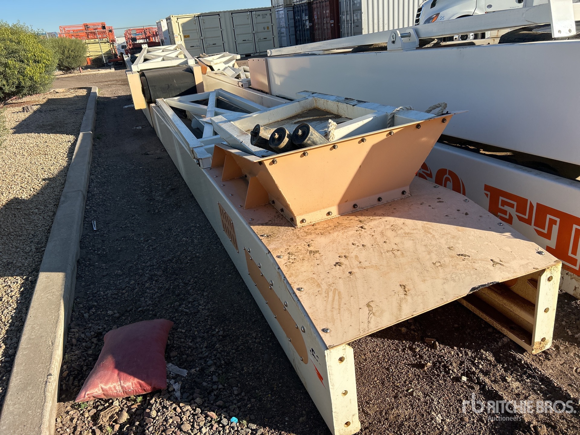 General Appearance with Imagen: esquina trasera izquierda