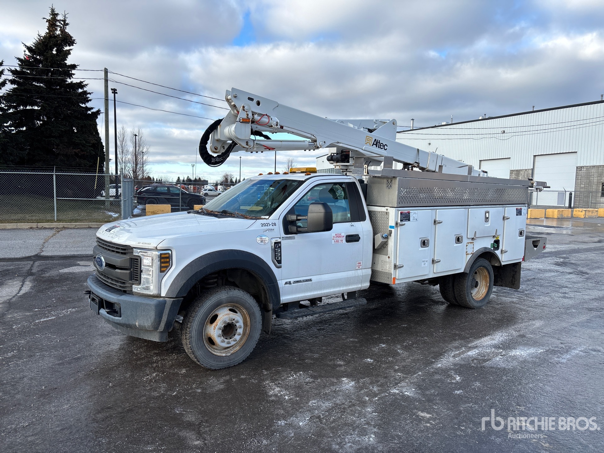 General Appearance with Picture, Left Front Corner