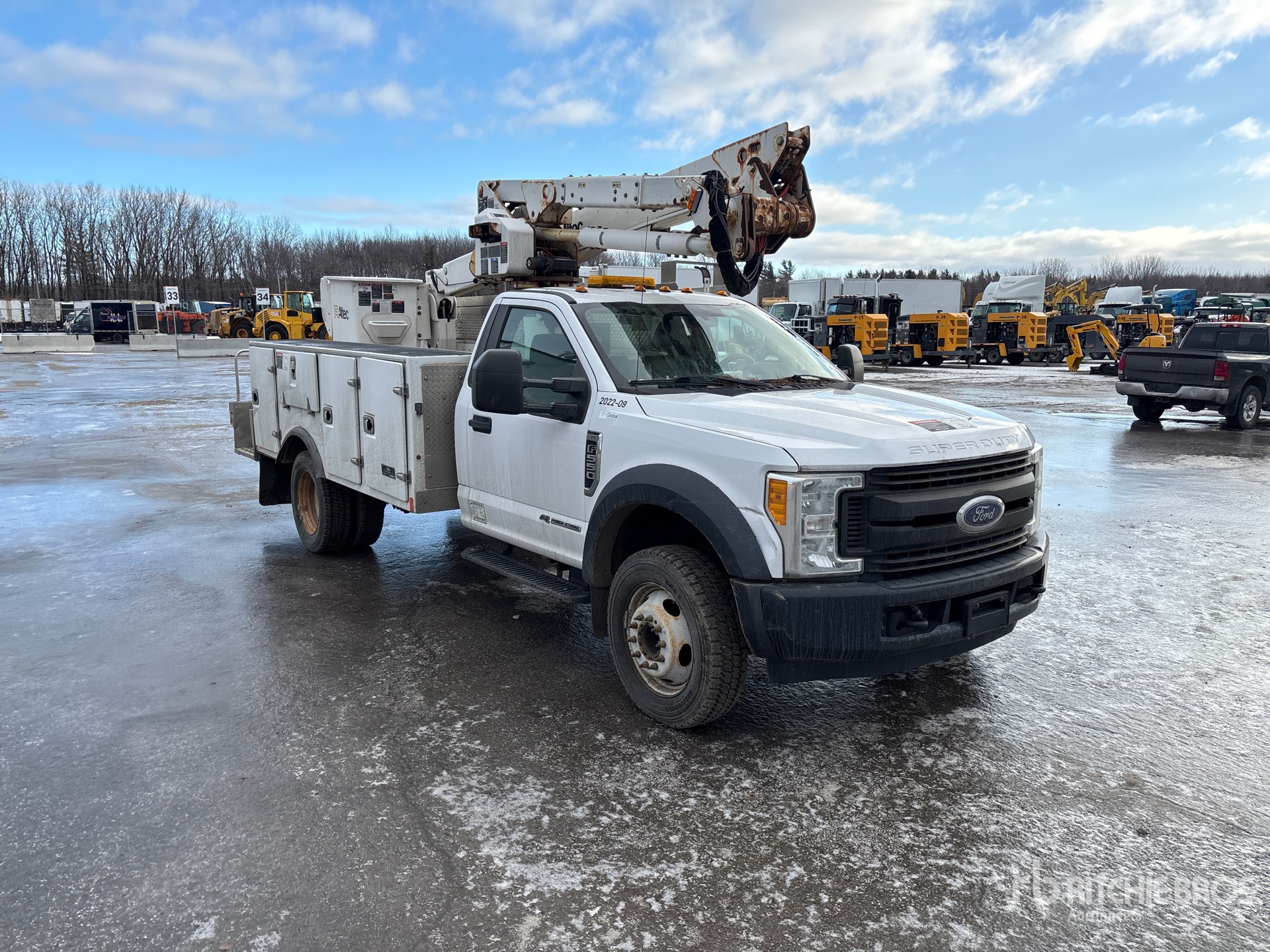 General Appearance with Picture, Right Front Corner