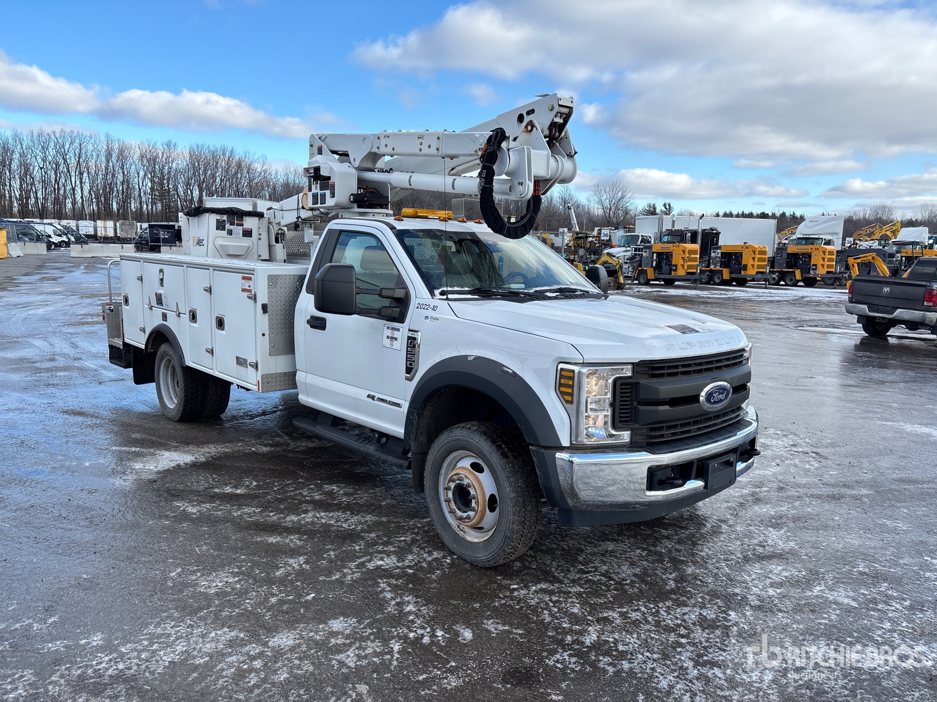 General Appearance with Picture, Right Front Corner