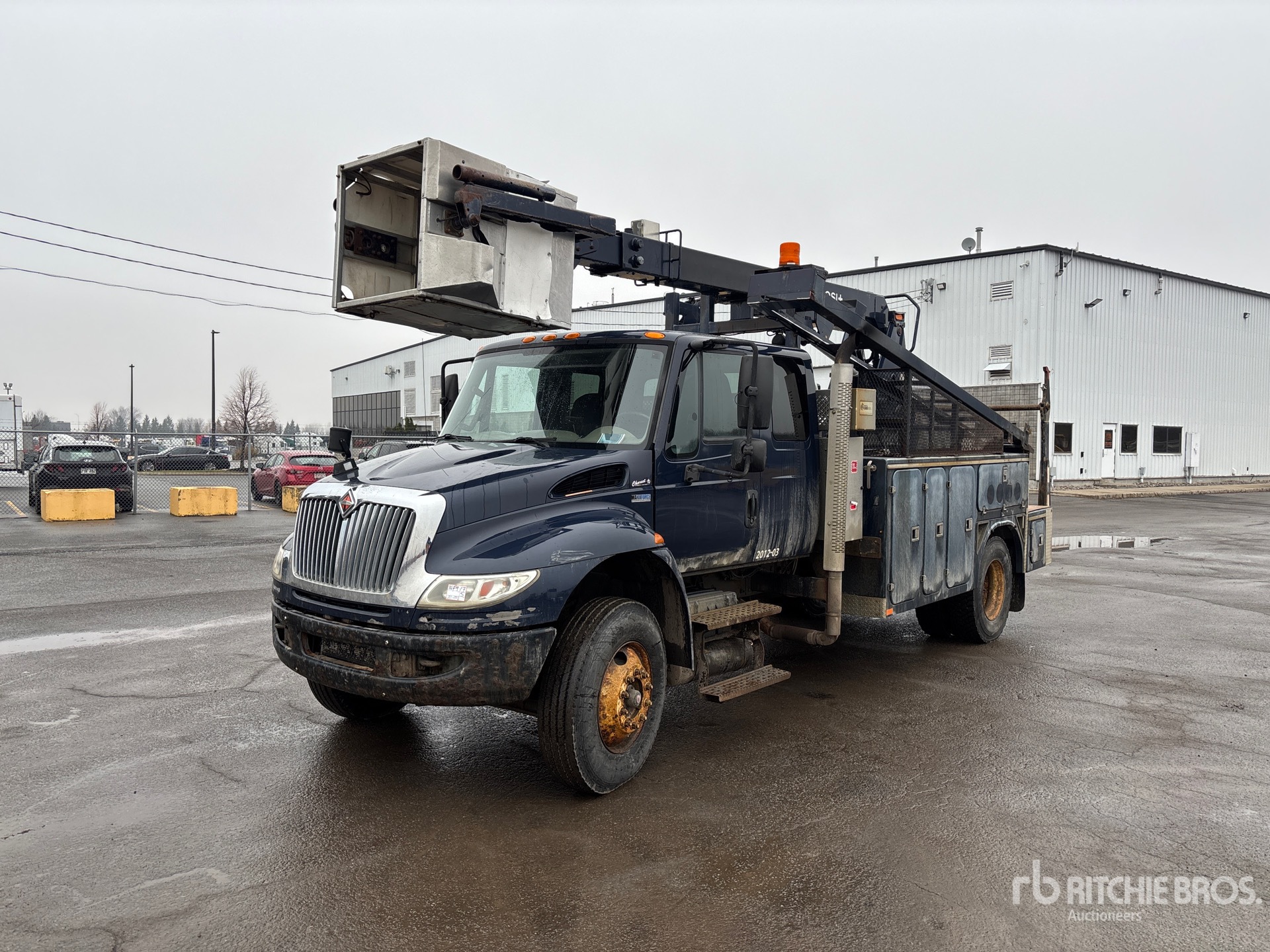 General Appearance with Featured Photo