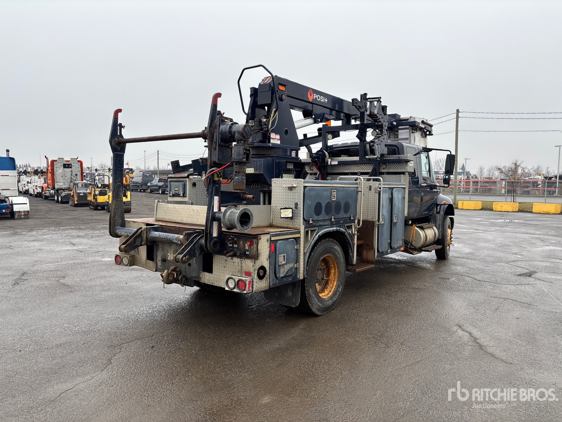 General Appearance with Imagen: esquina trasera derecha