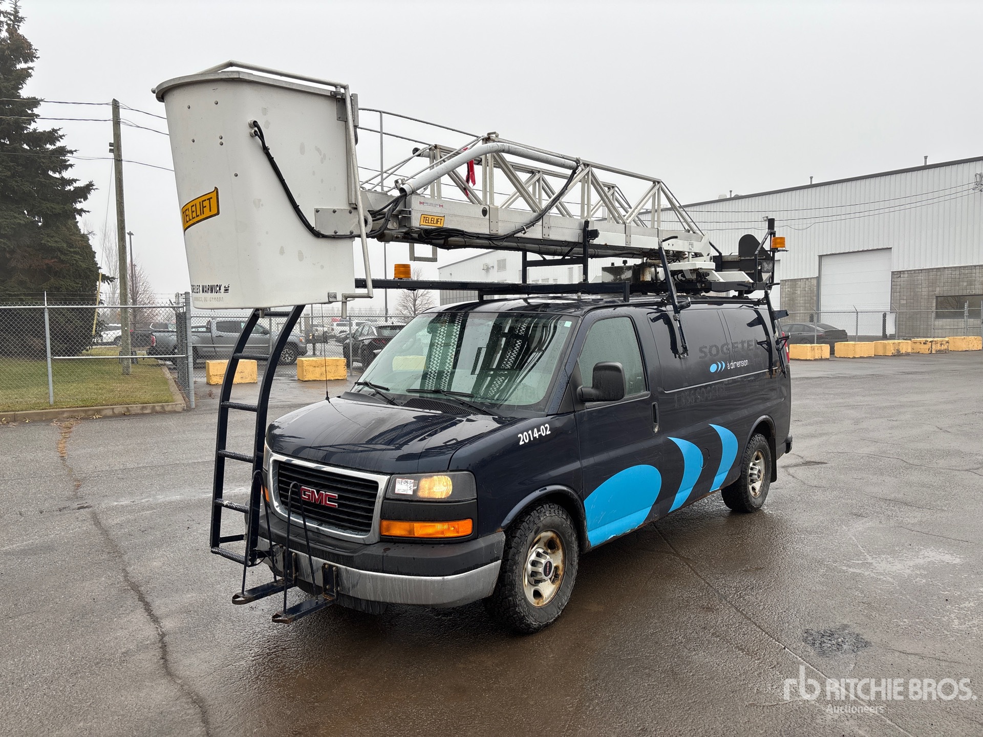 General Appearance with Featured Photo