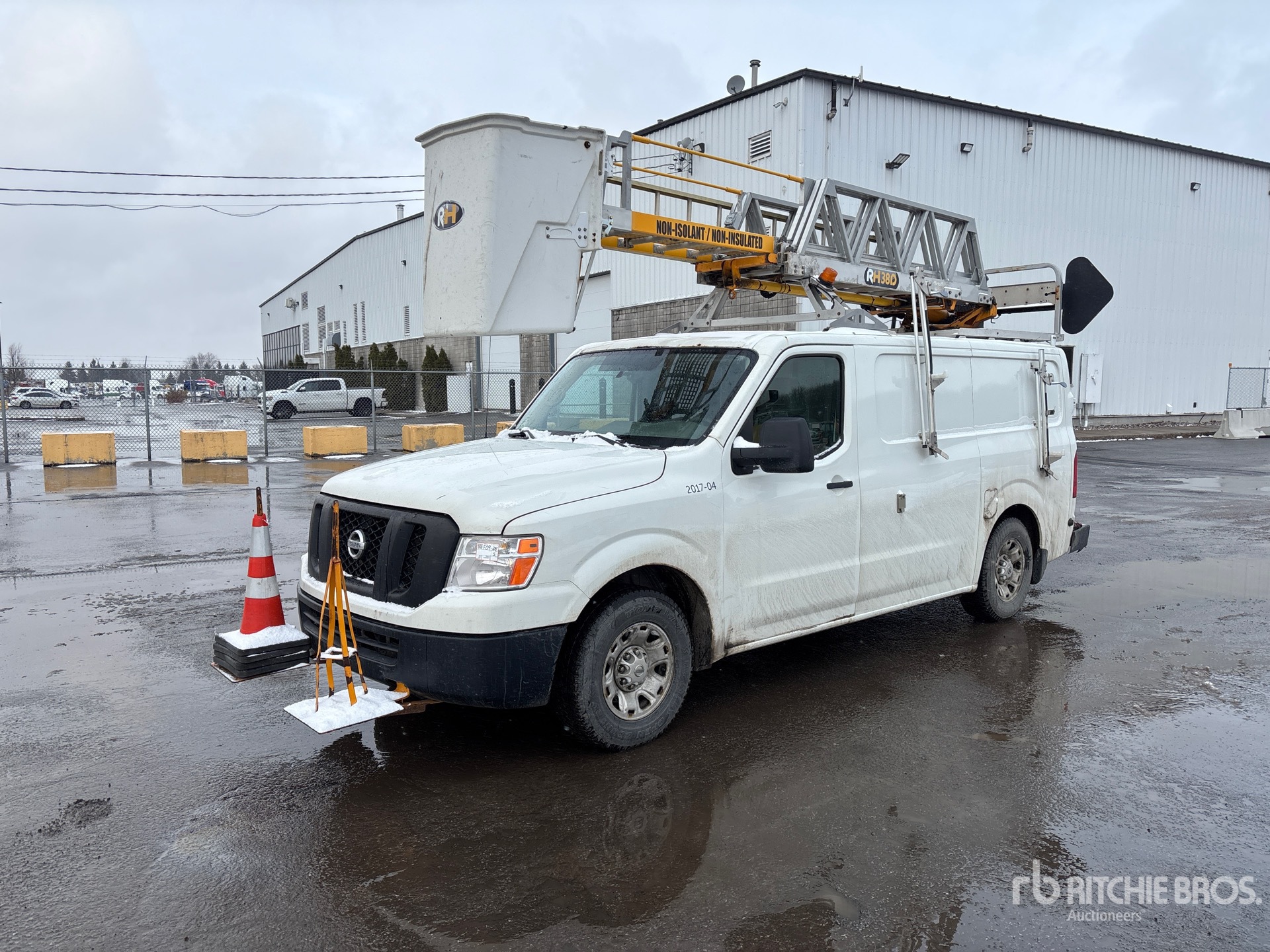 General Appearance with Featured Photo