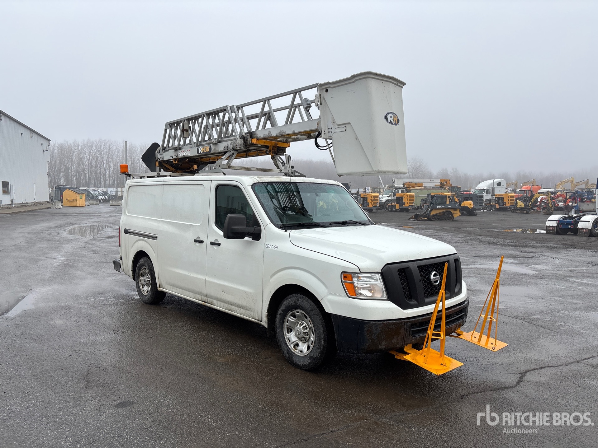 General Appearance with Picture, Right Front Corner