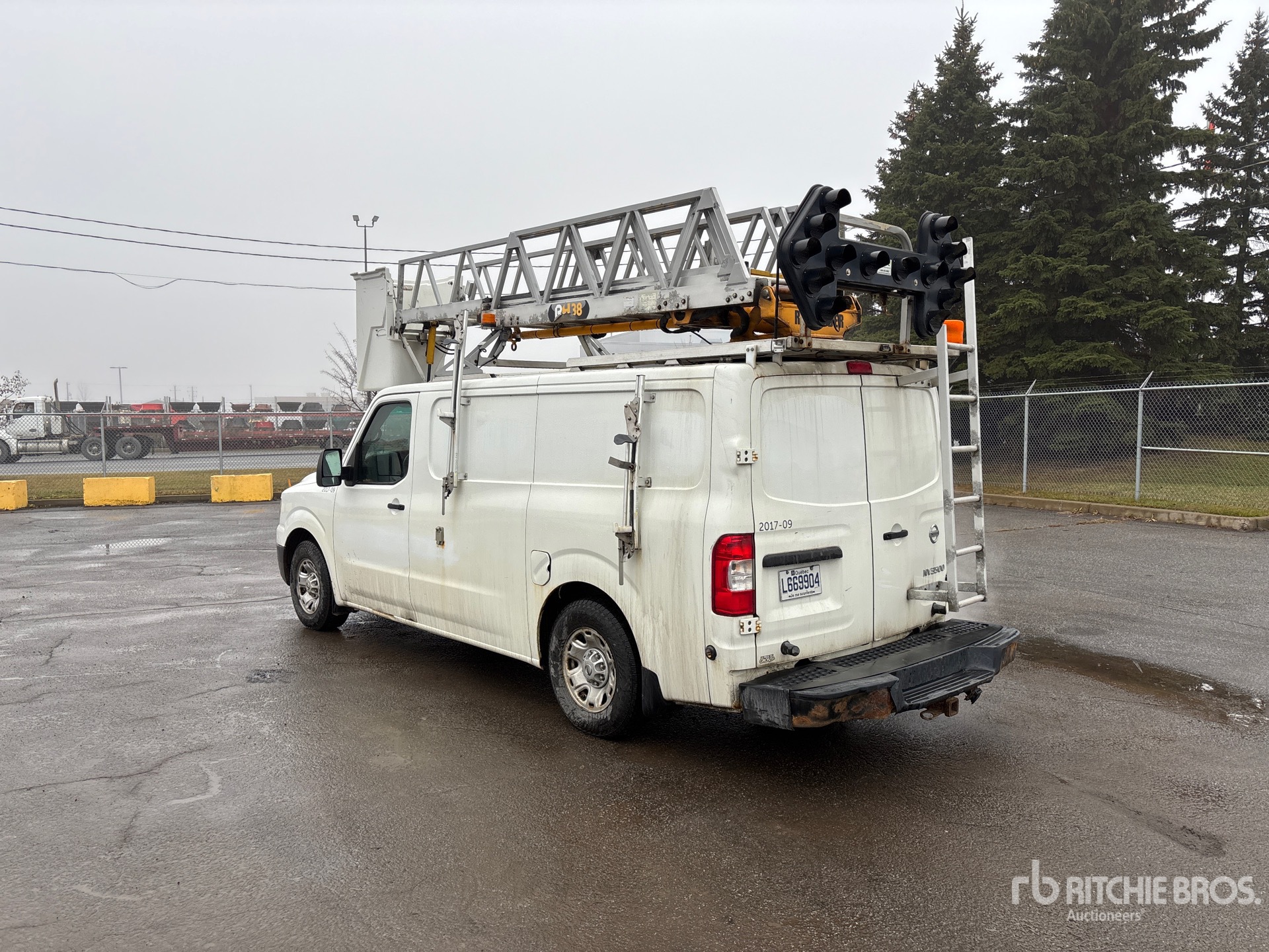 General Appearance with Picture, Left Rear Corner