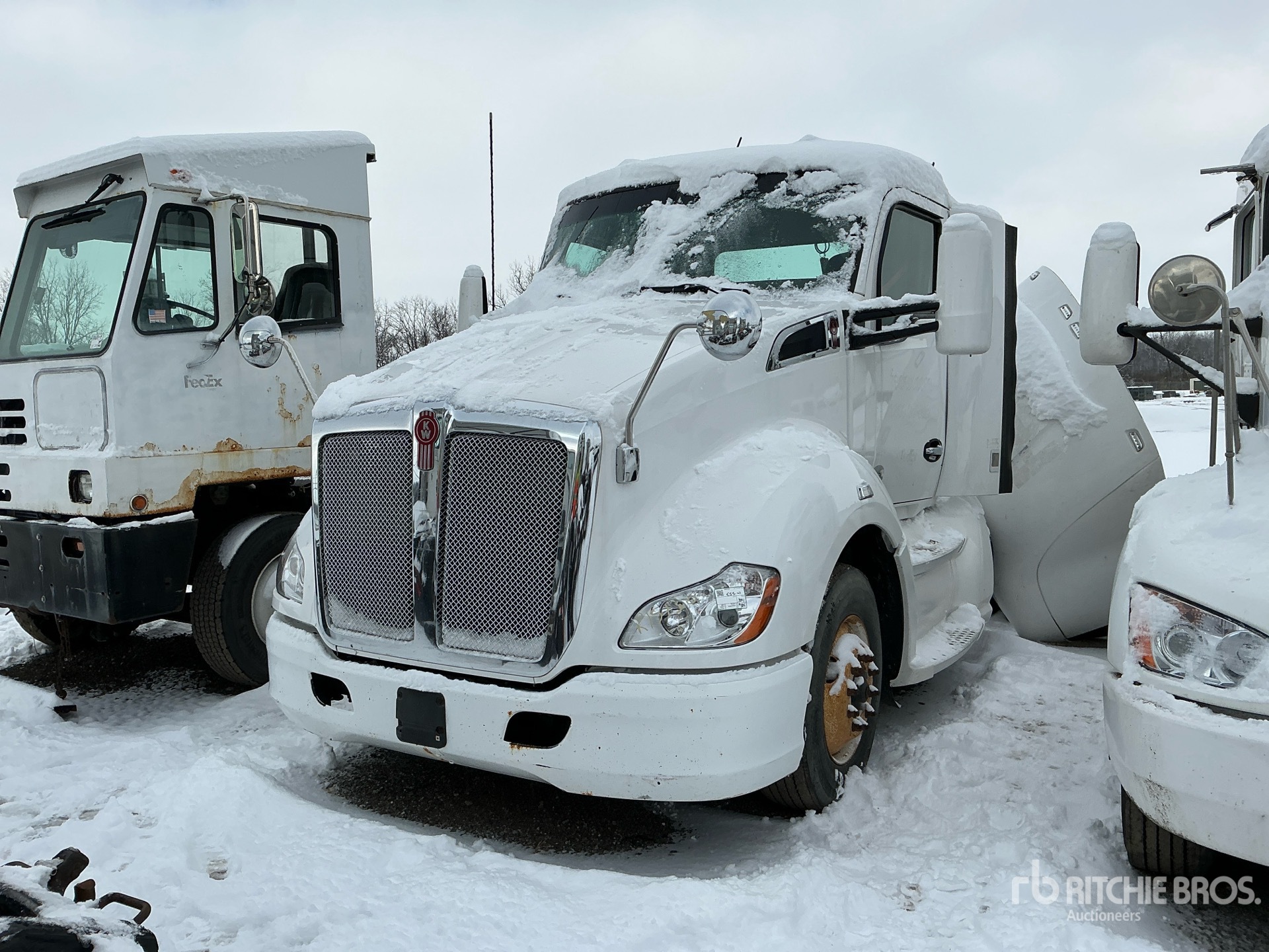 General Appearance with Picture, Left Front Corner