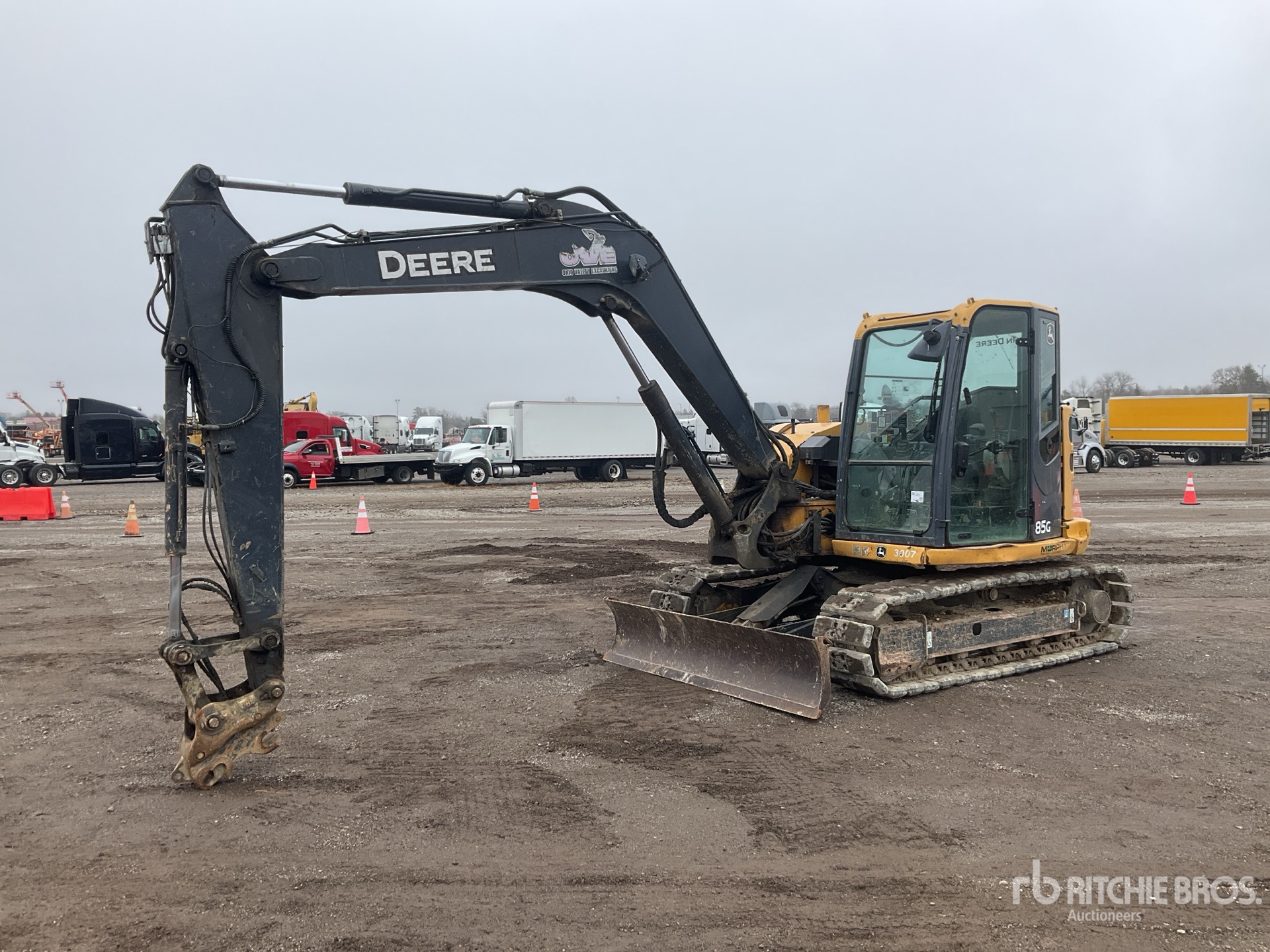 General Appearance with Picture, Left Front Corner