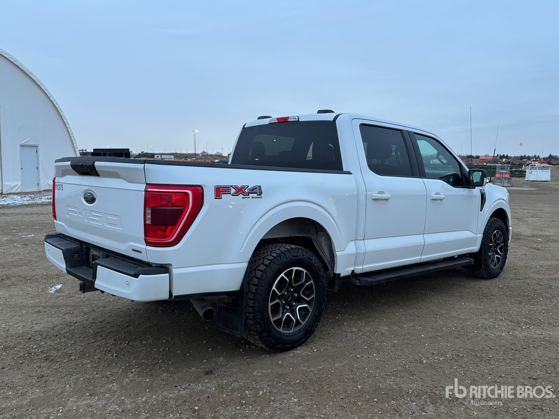 General Appearance with Imagen: esquina trasera derecha