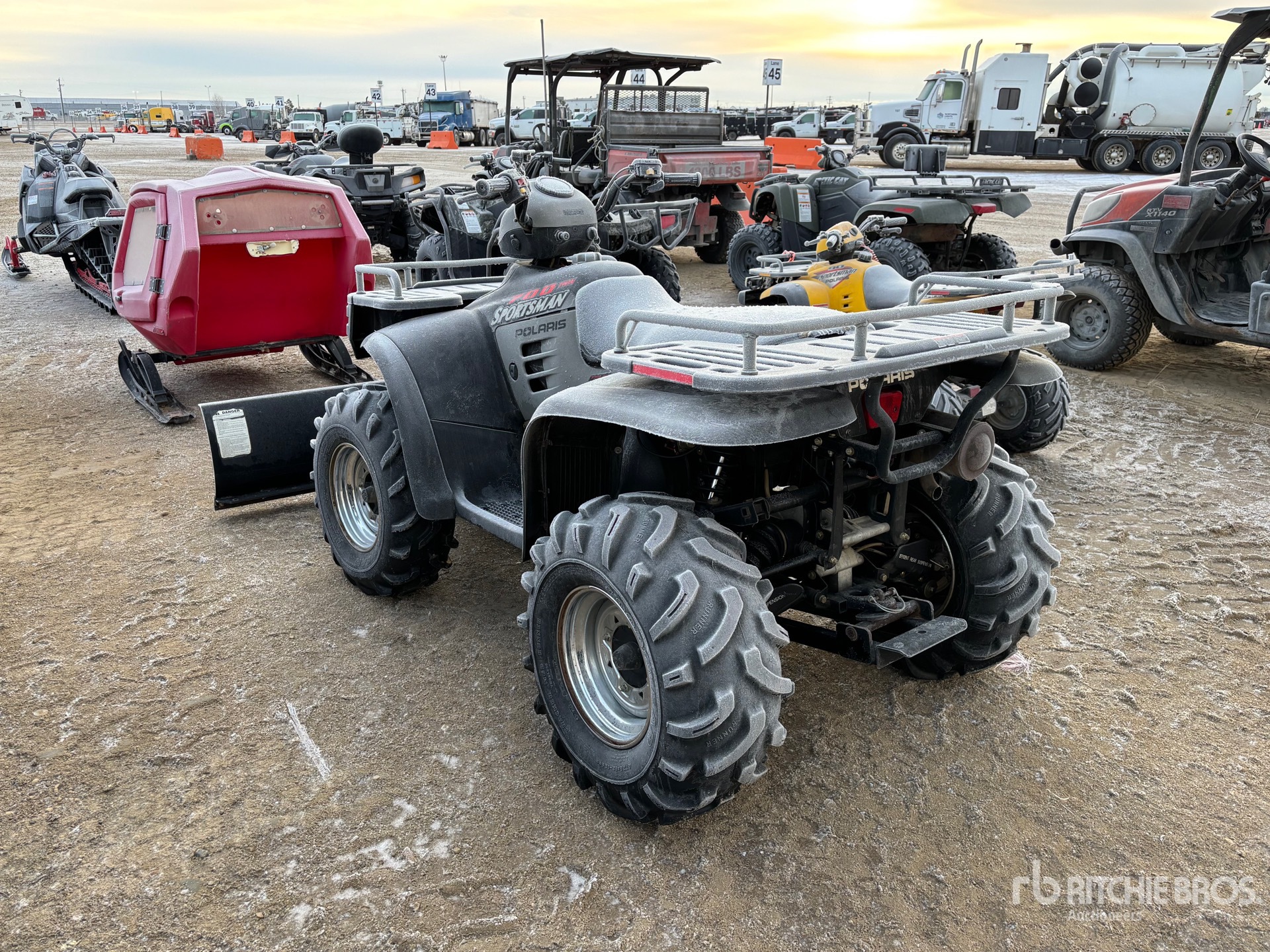 General Appearance with Imagen: esquina trasera izquierda