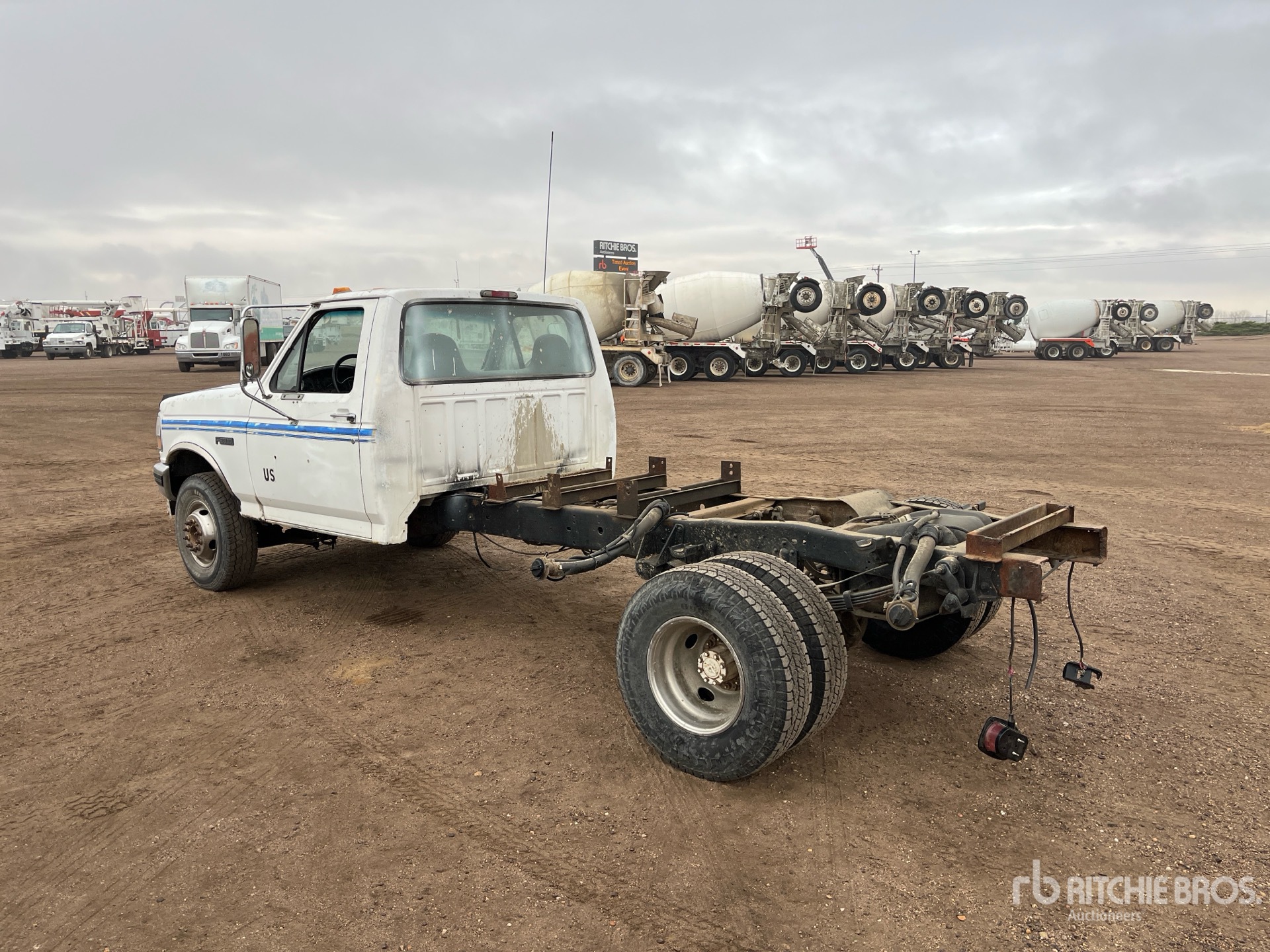 General Appearance with Imagen: esquina trasera izquierda