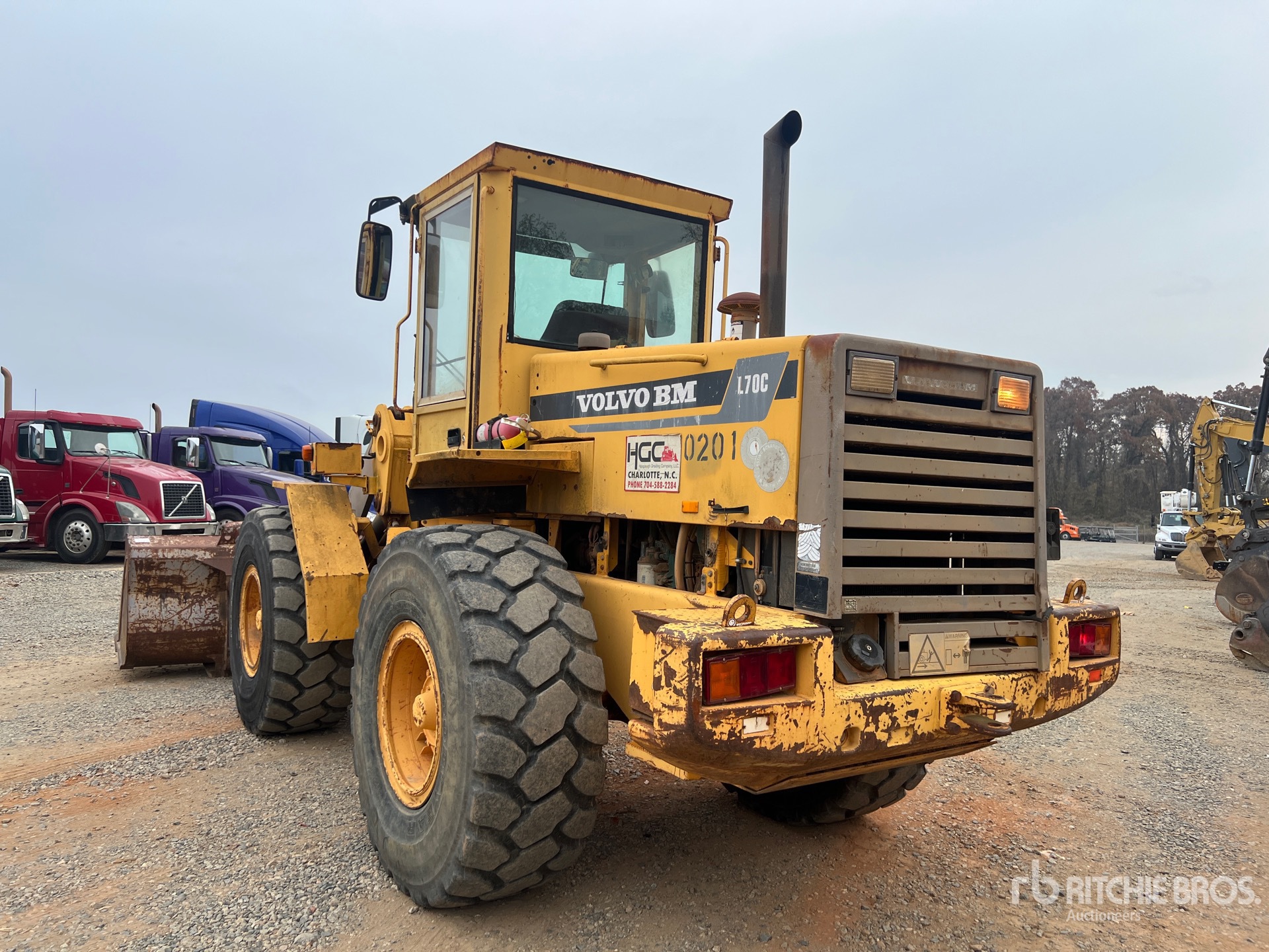 General Appearance with Picture, Left Rear Corner