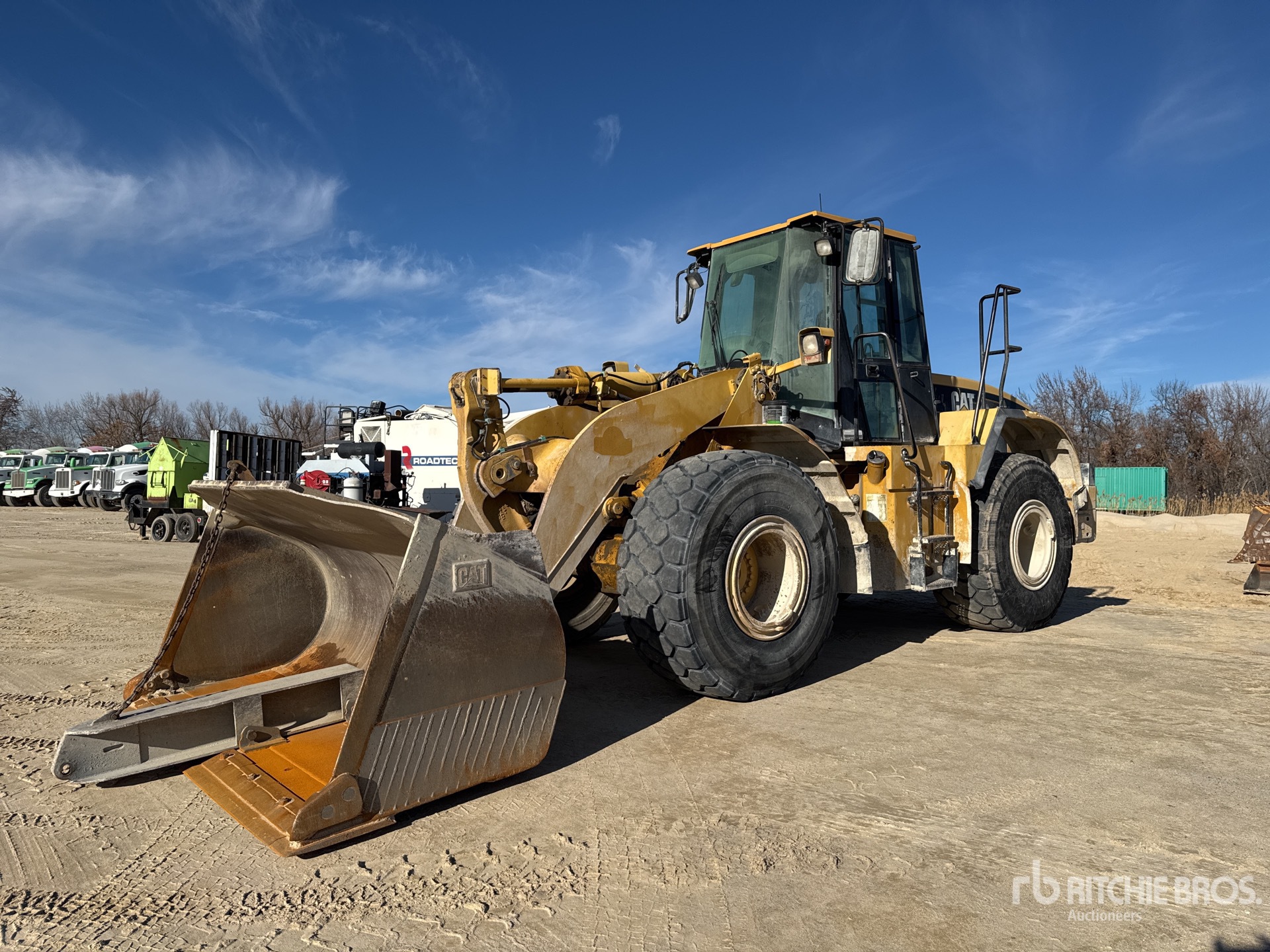 General Appearance with Bild, Ecke vorne links