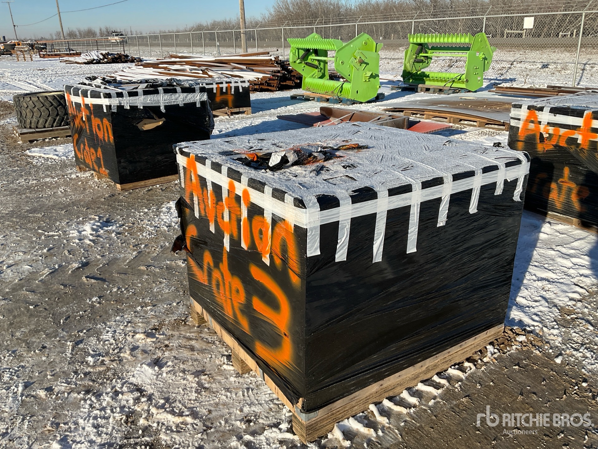 General Appearance with Foto, angolo anteriore sinistro