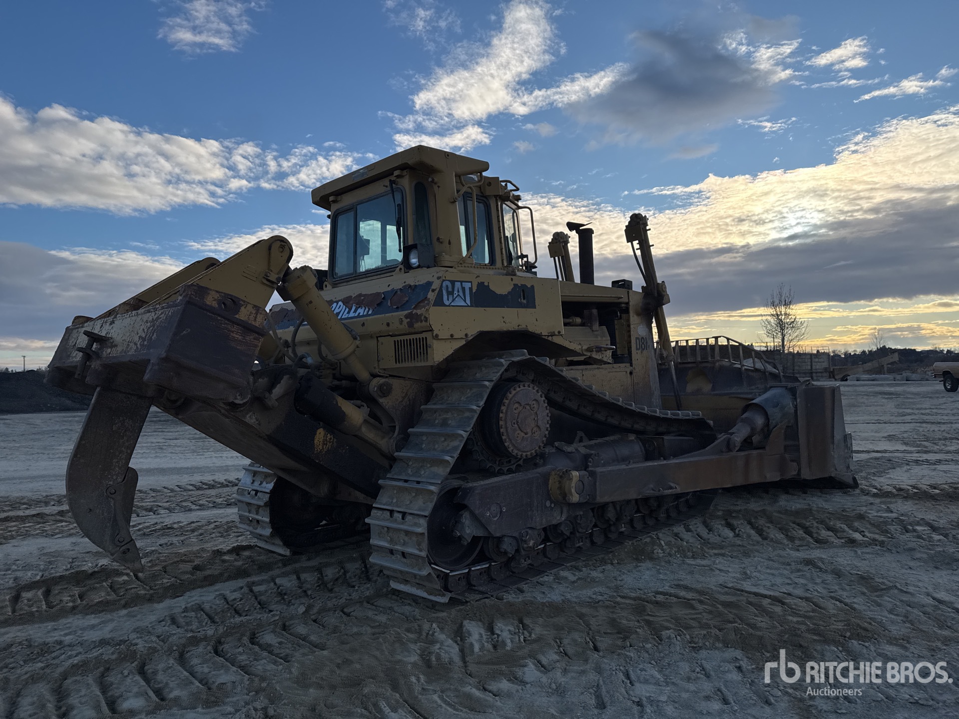 General Appearance with Imagen: esquina trasera derecha