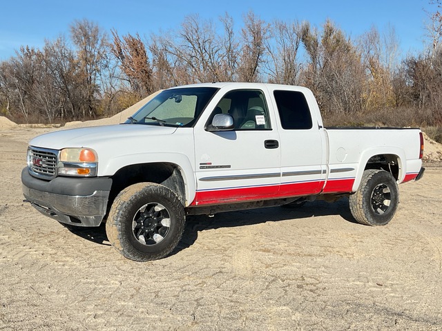 2002 GMC 2500 SLT 4x4 Extended Cab Pickup